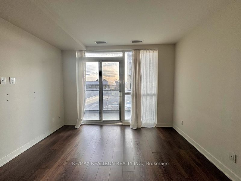 2 Sonic Way 201 Property Photo 12