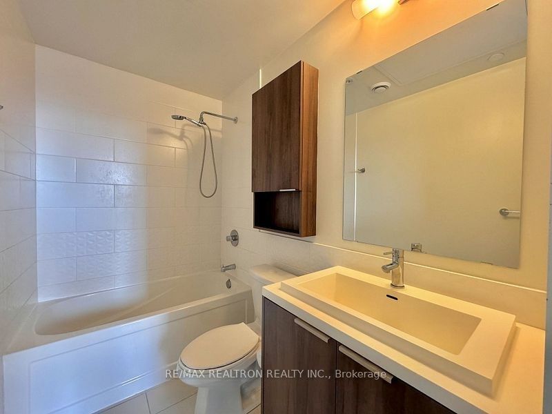2 Sonic Way 201 Property Photo 19