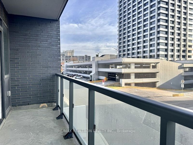 2 Sonic Way 201 Property Photo 21