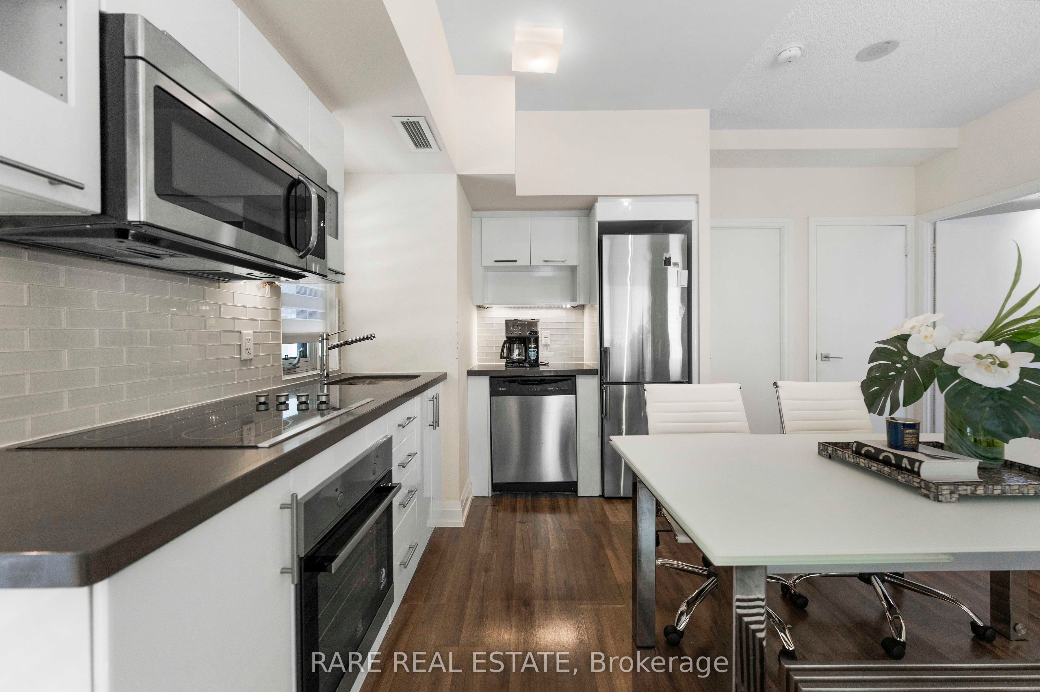 555 Wilson Avenue E113 Property Photo 14