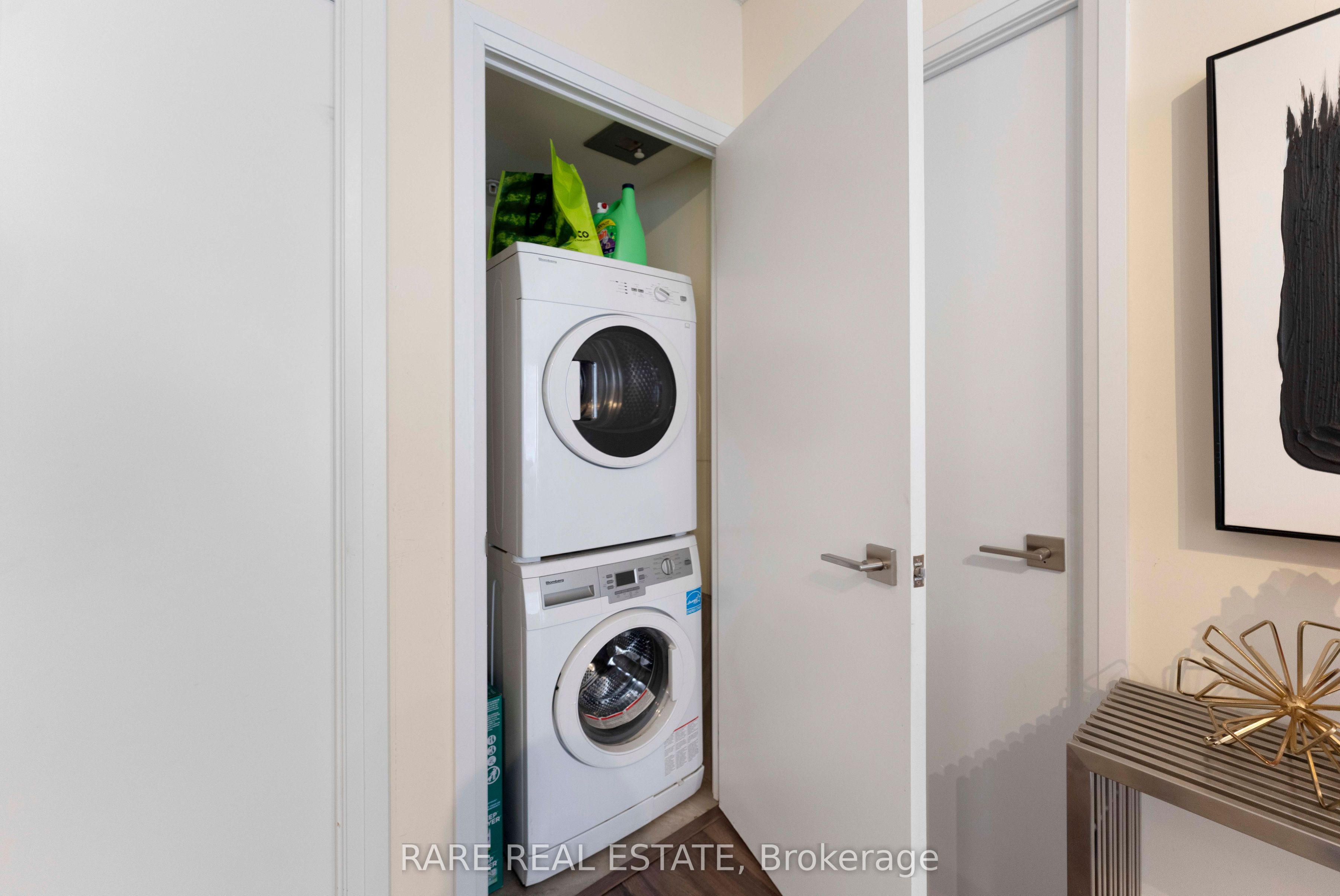 555 Wilson Avenue E113 Property Photo 25