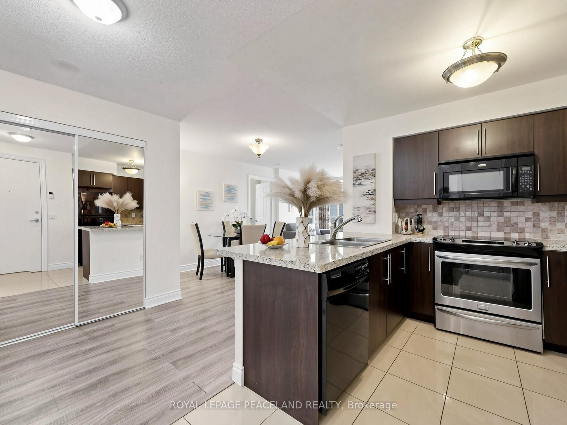 25 Greenview Avenue 2326 Property Photo 9