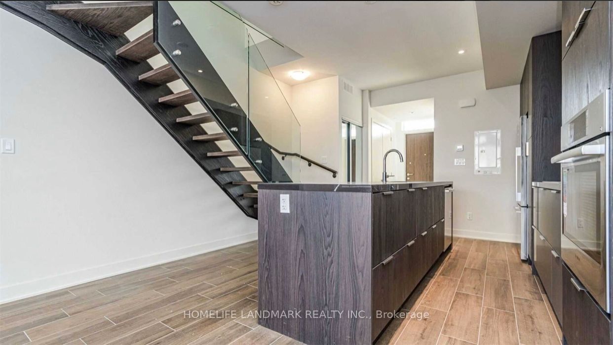 26 Sonic Way Property Photo 3