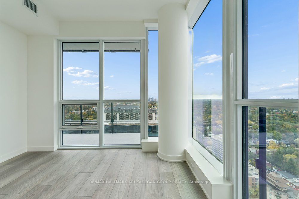 110 Broadway Avenue 3109 Property Photo 4