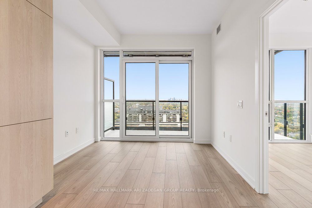 110 Broadway Avenue 3109 Property Photo 12