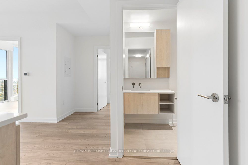 110 Broadway Avenue 3109 Property Photo 17