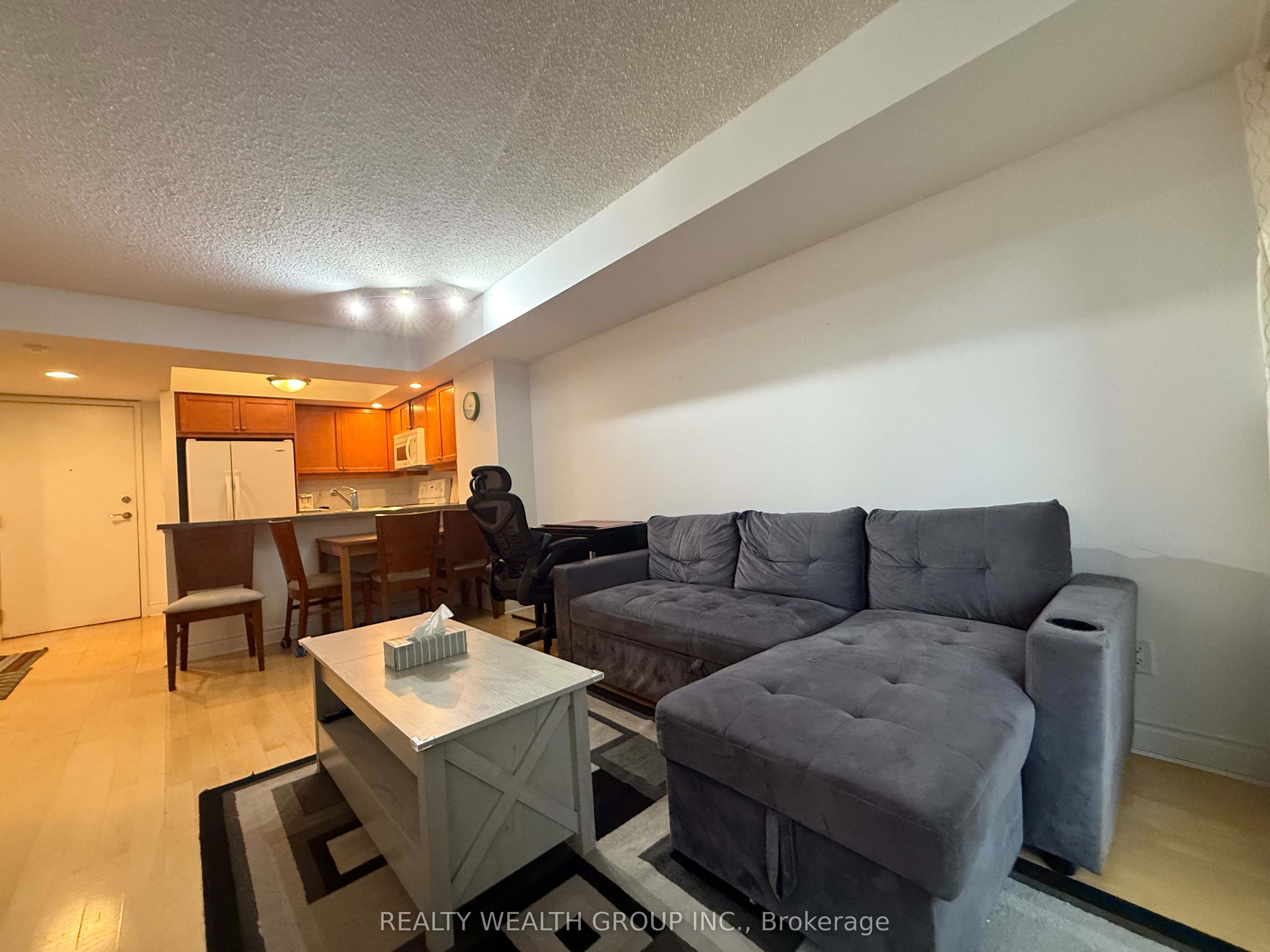 15 Northtown Way 1017 Property Photo 12