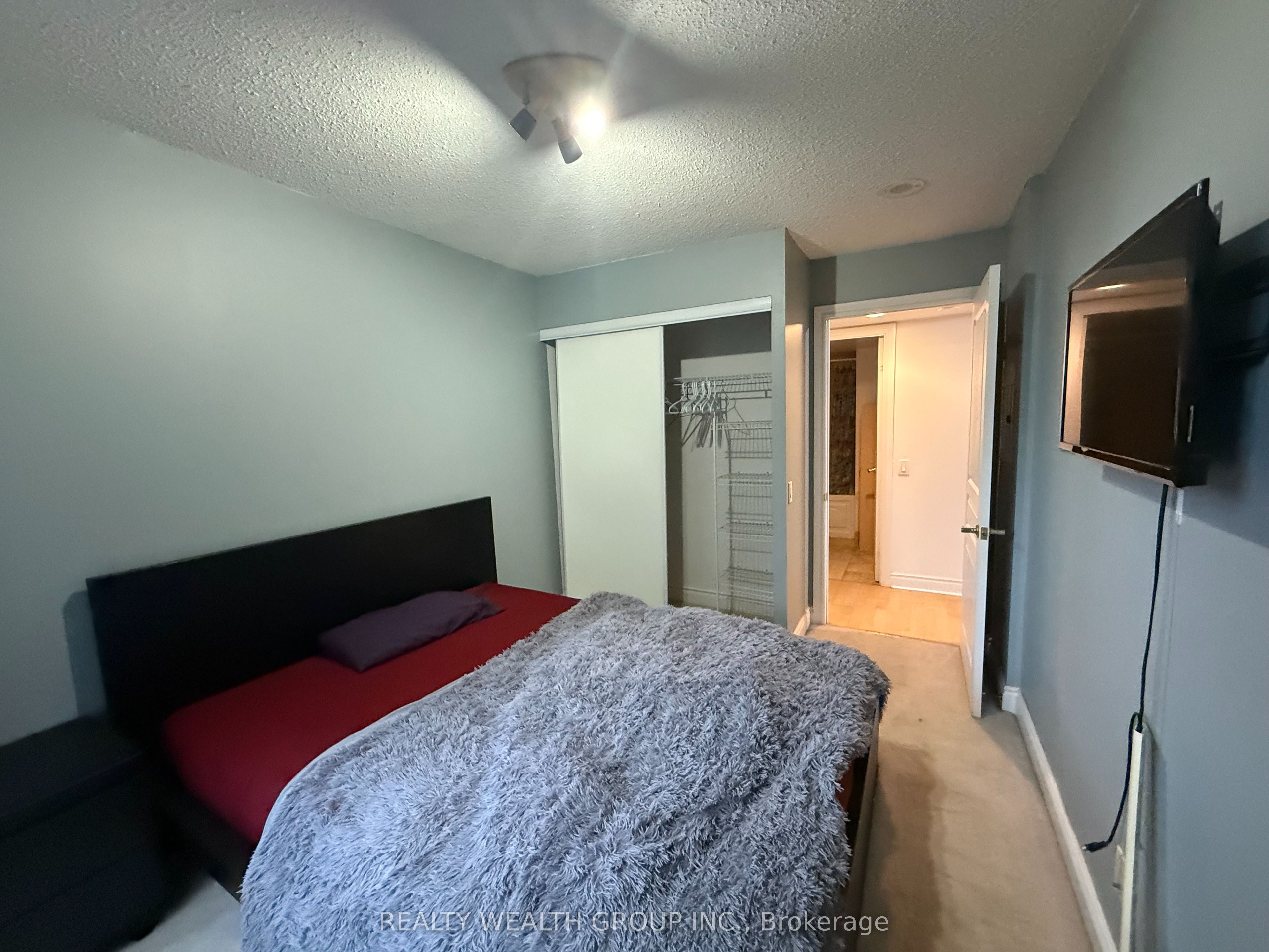 15 Northtown Way 1017 Property Photo 16