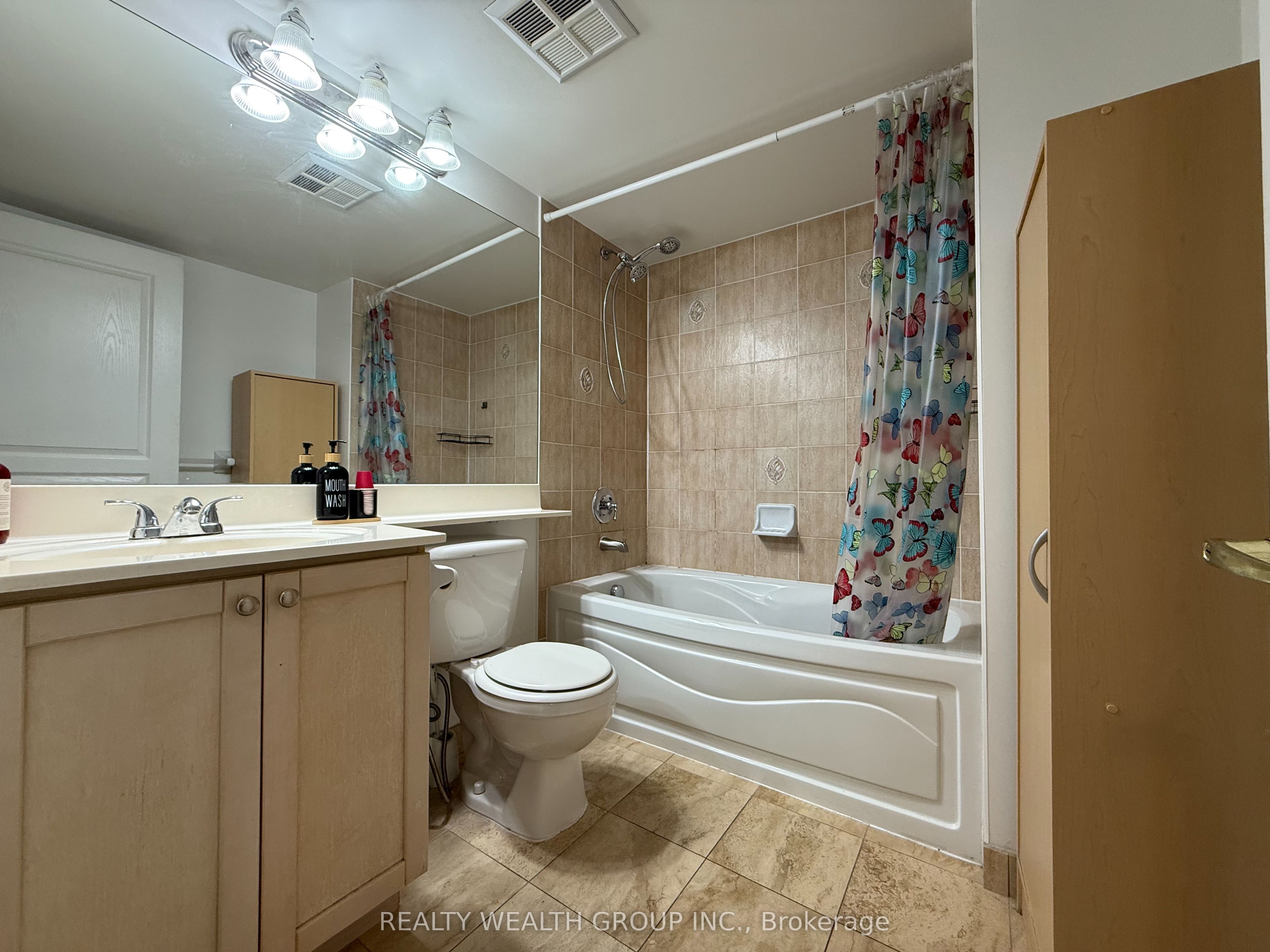 15 Northtown Way 1017 Property Photo 21