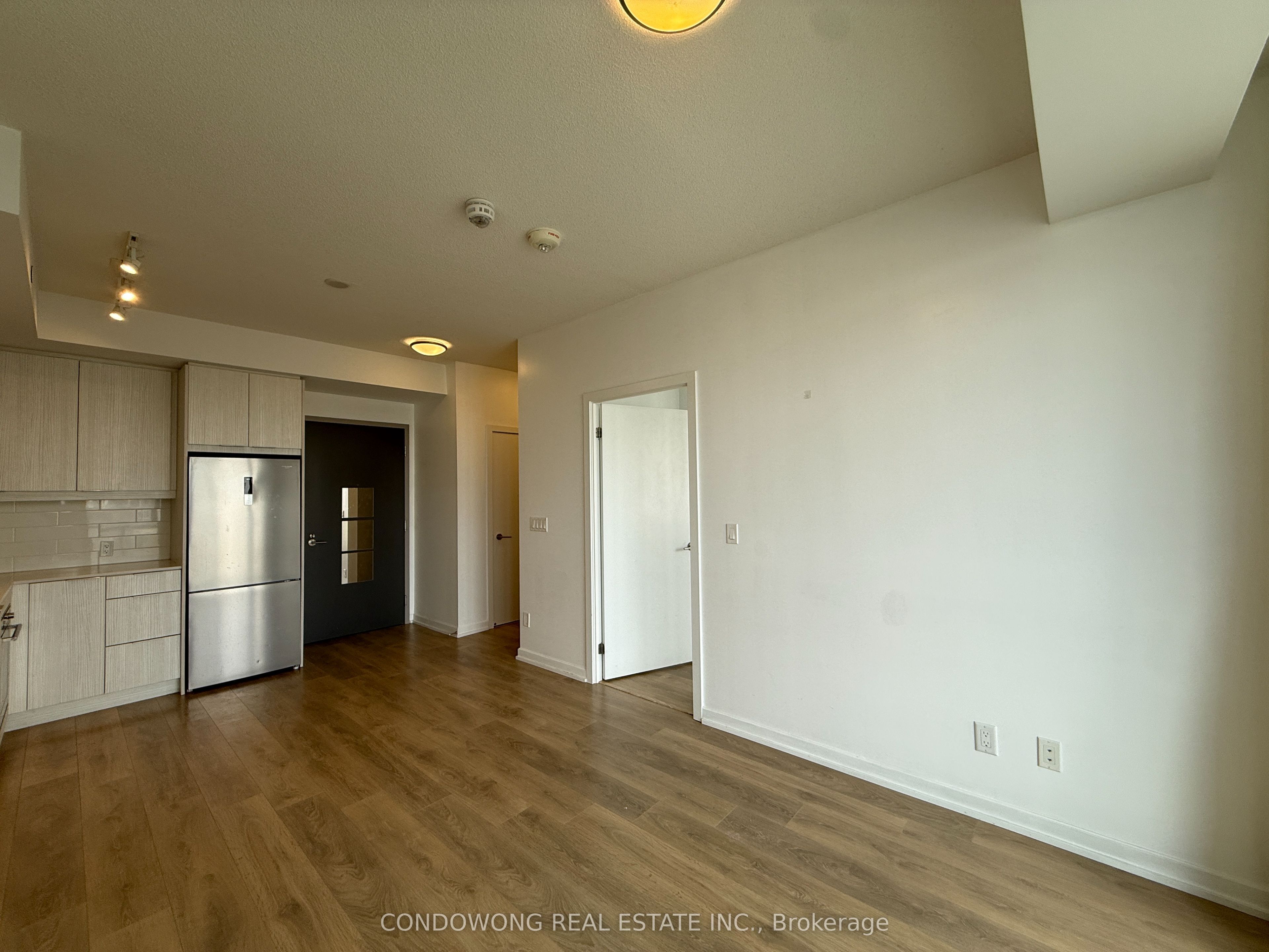 32 Forest Manor Road 409 Property Photo 4