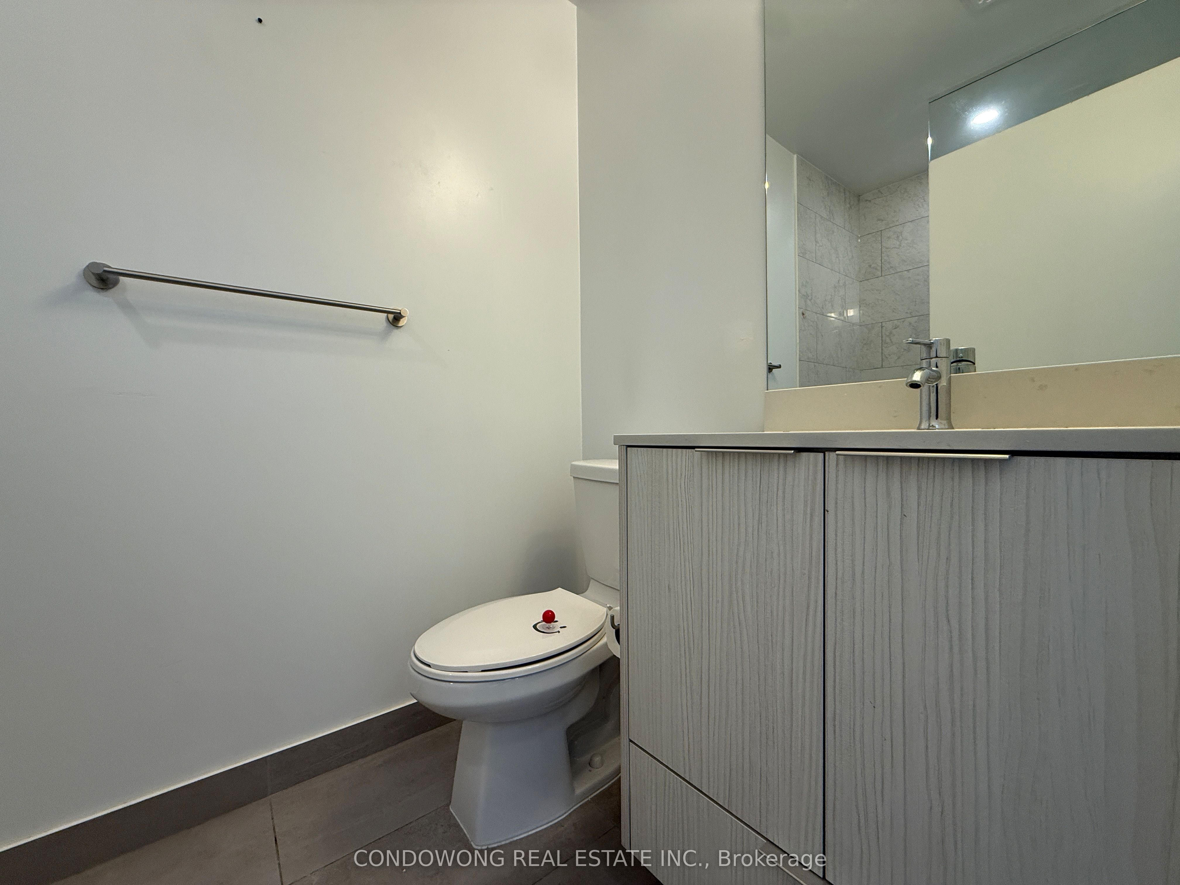 32 Forest Manor Road 409 Property Photo 6