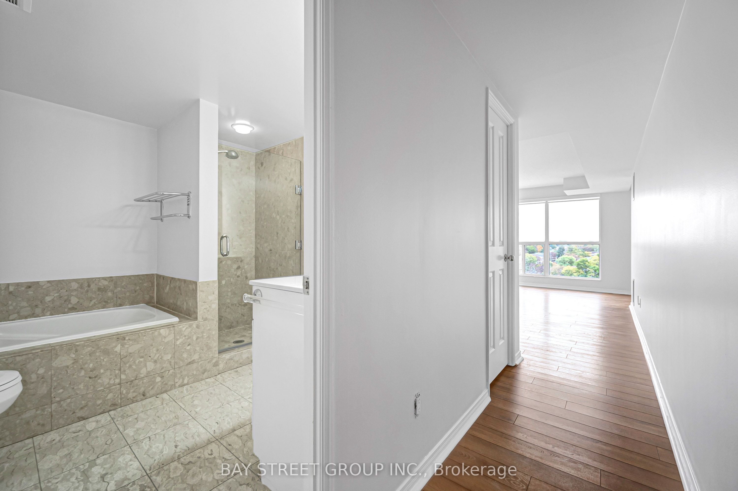 28 Hollywood Avenue 906 Property Photo 10