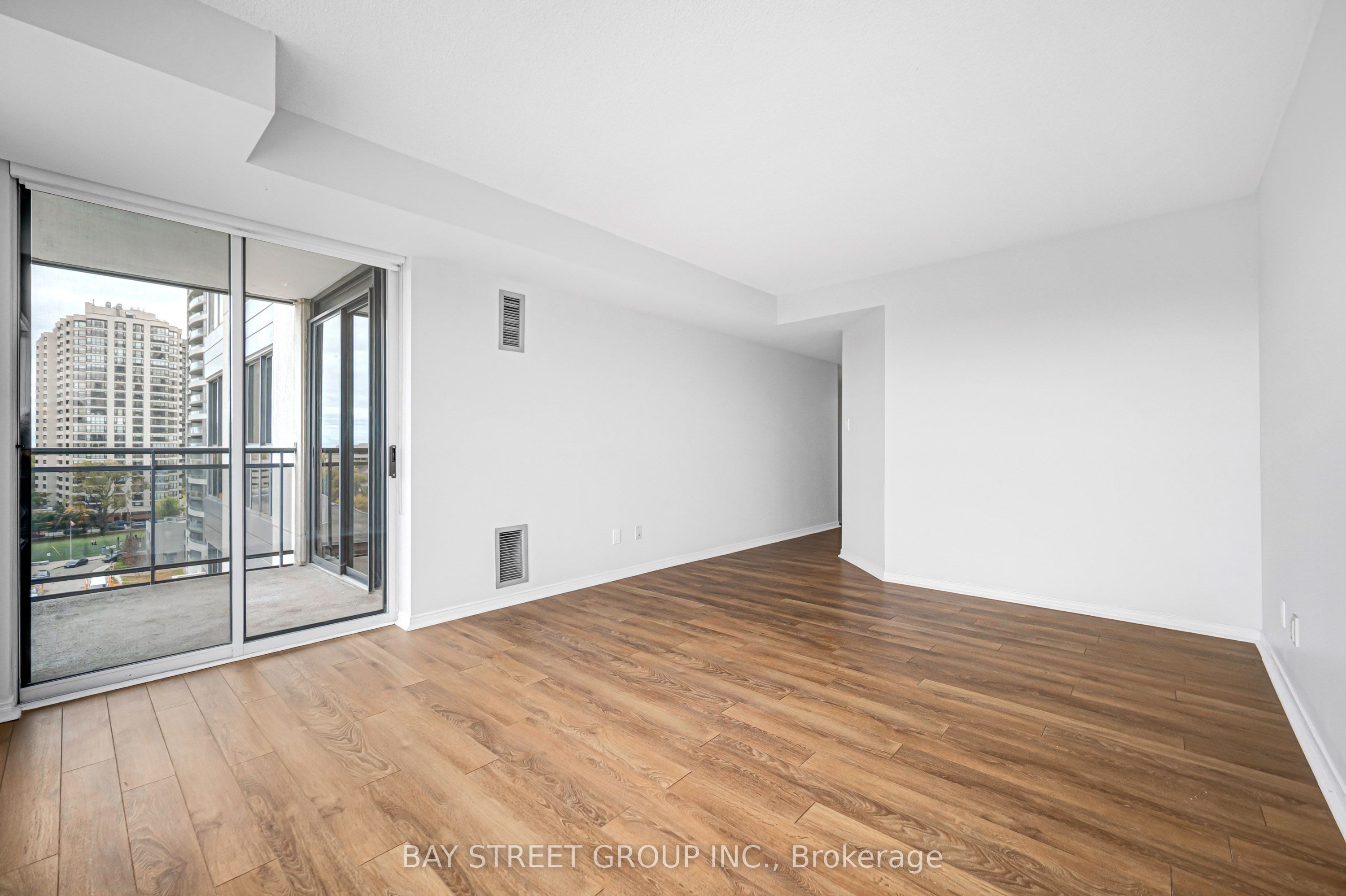 28 Hollywood Avenue 906 Property Photo 17