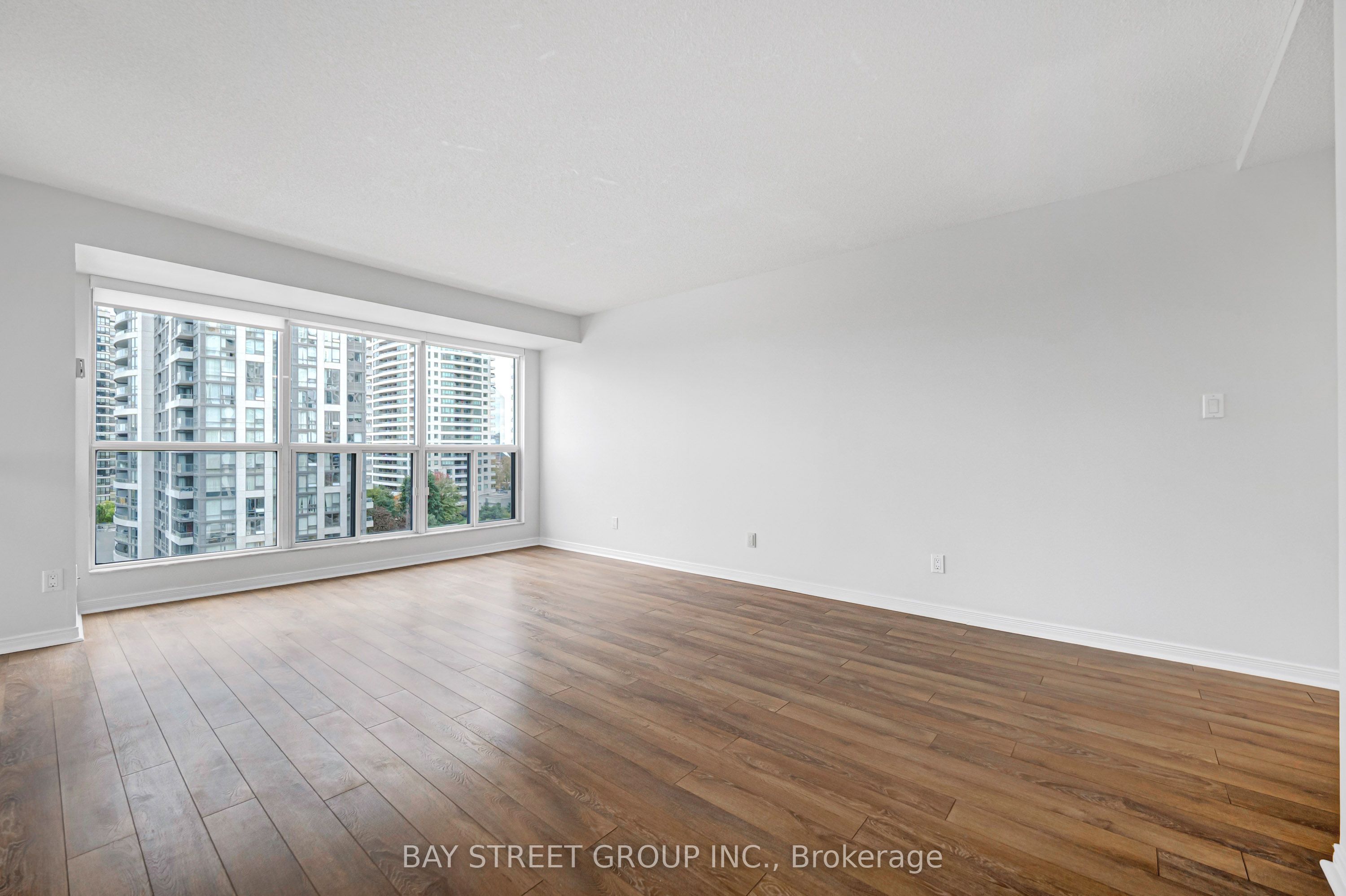 28 Hollywood Avenue 906 Property Photo 20
