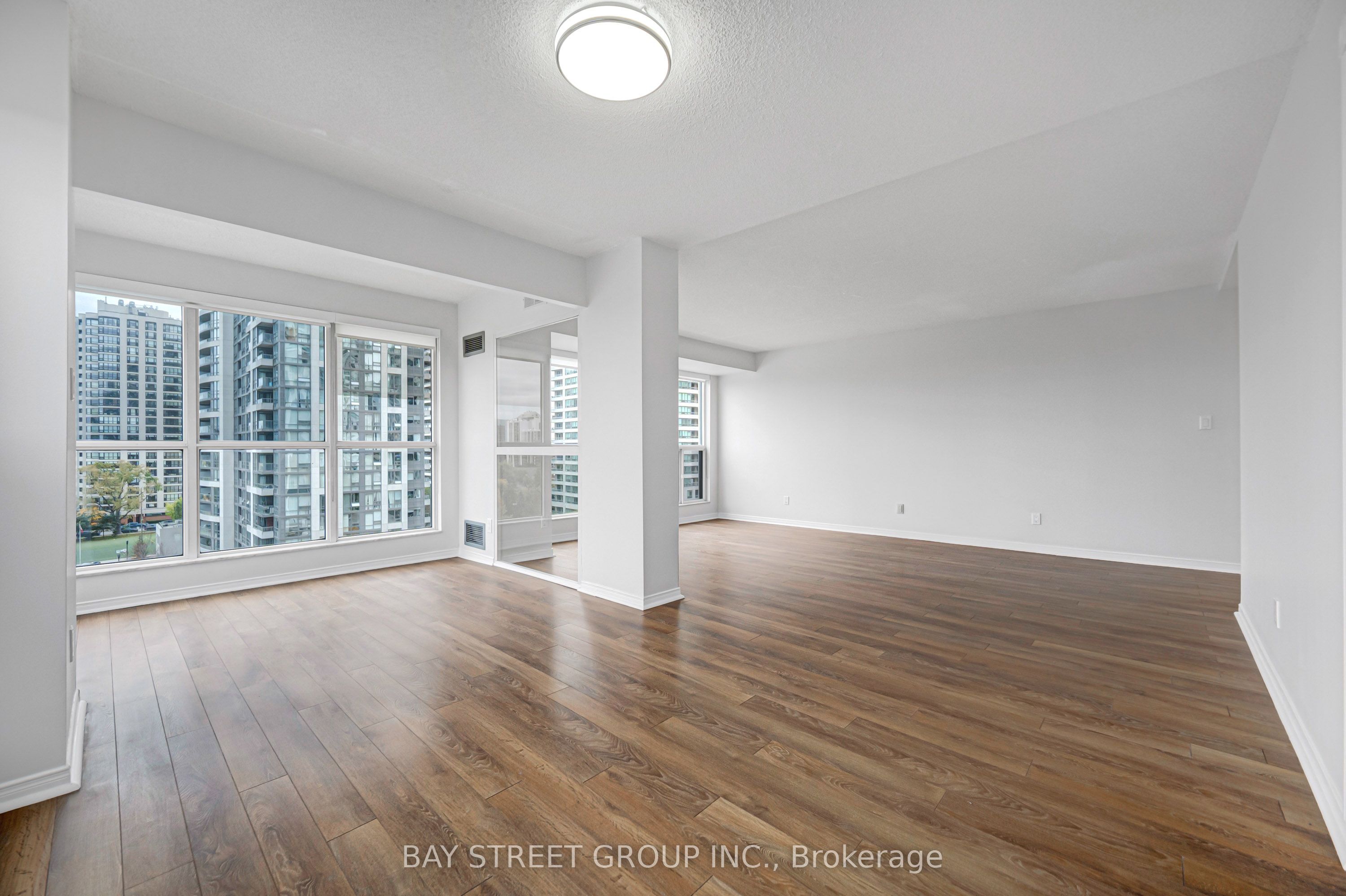 28 Hollywood Avenue 906 Property Photo 23