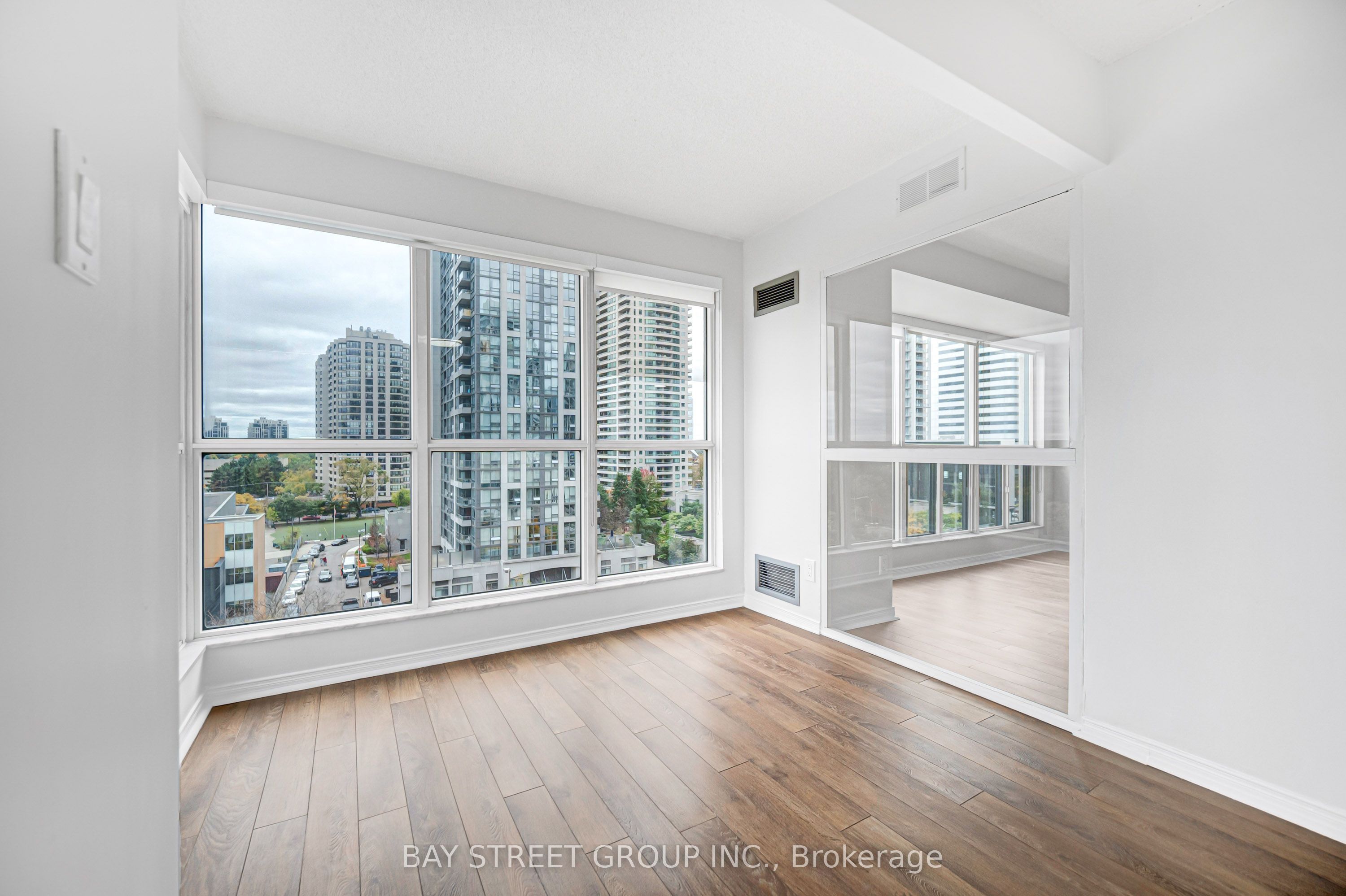28 Hollywood Avenue 906 Property Photo 26
