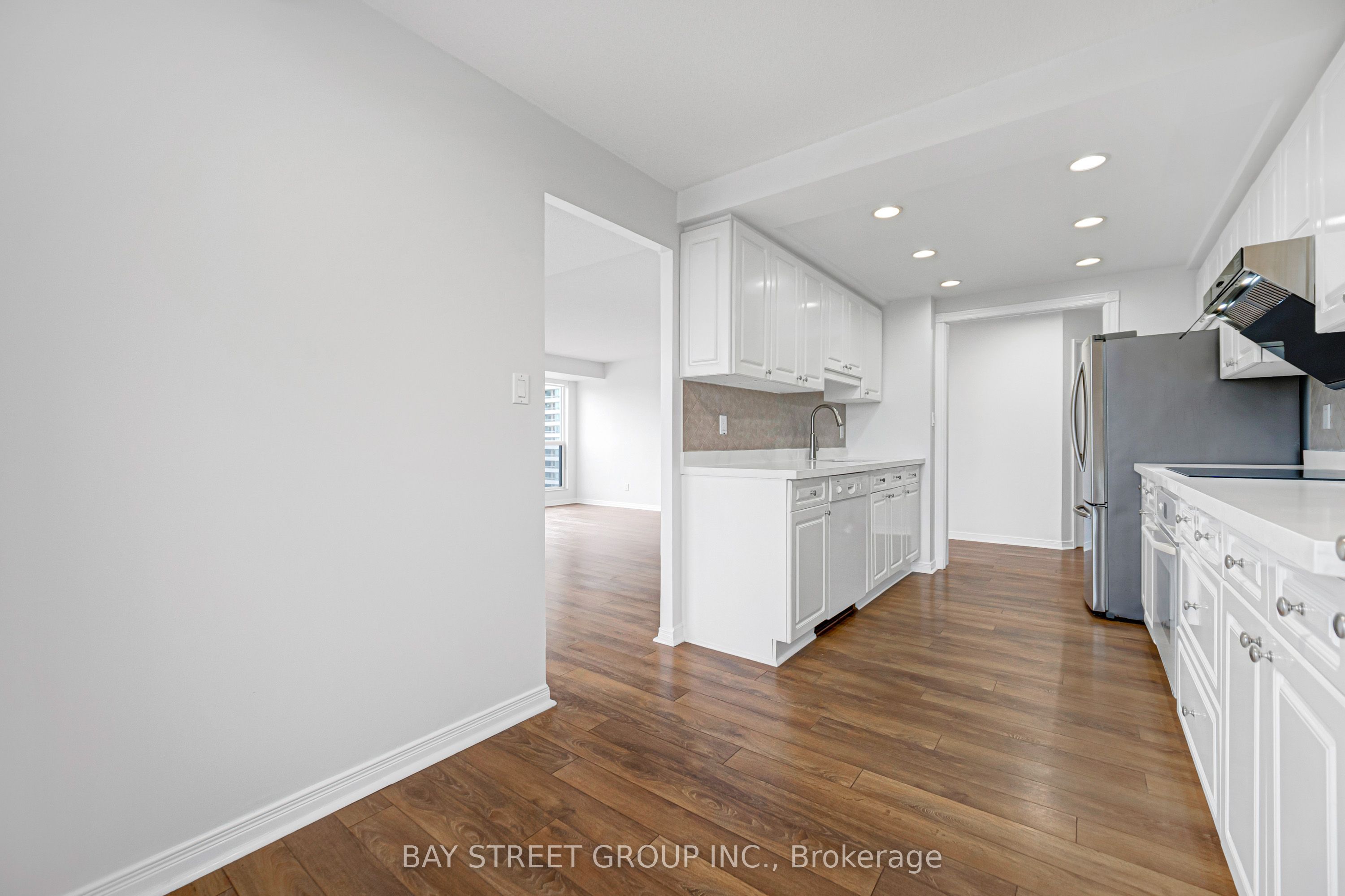 28 Hollywood Avenue 906 Property Photo 31