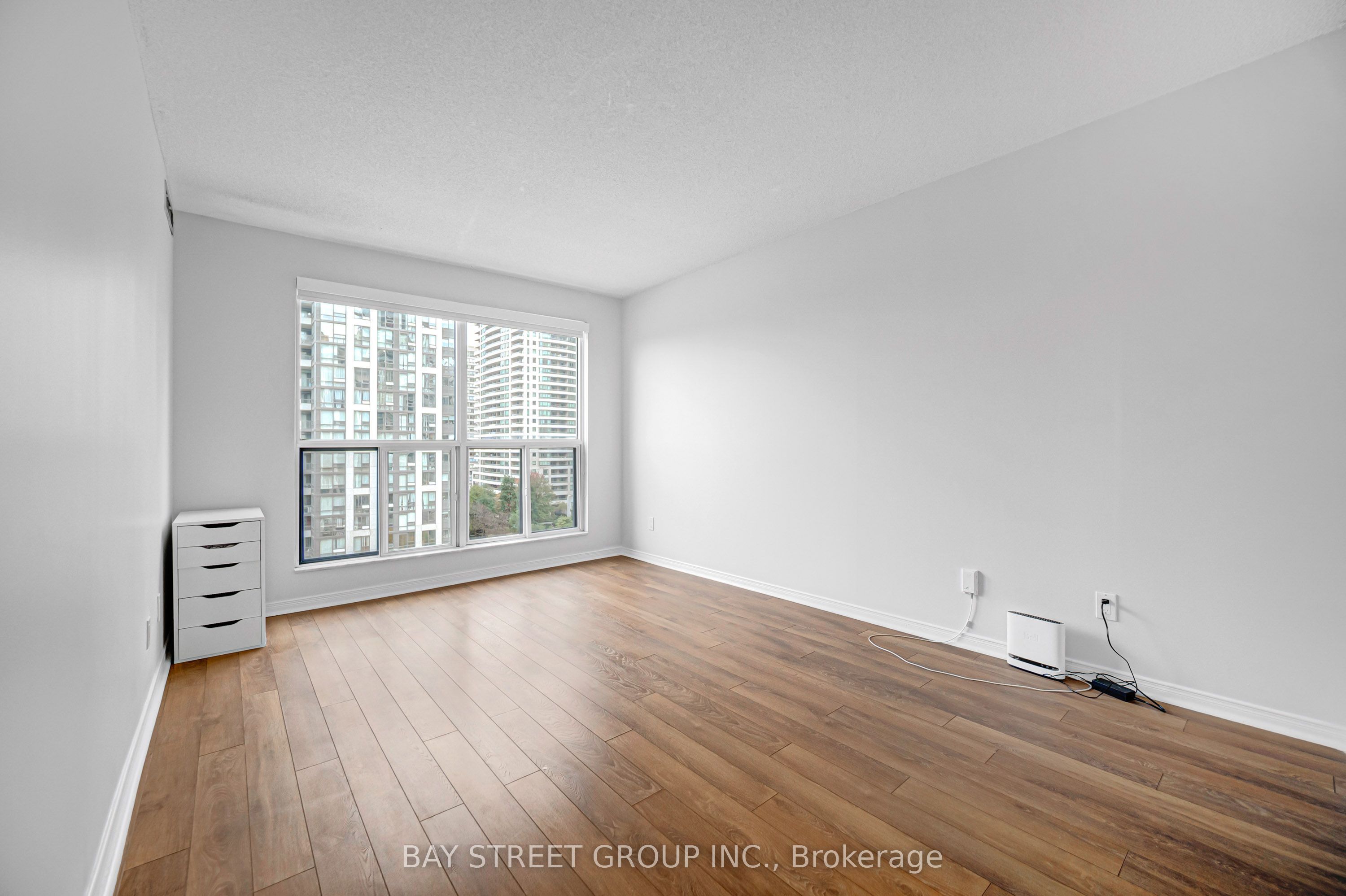 28 Hollywood Avenue 906 Property Photo 36