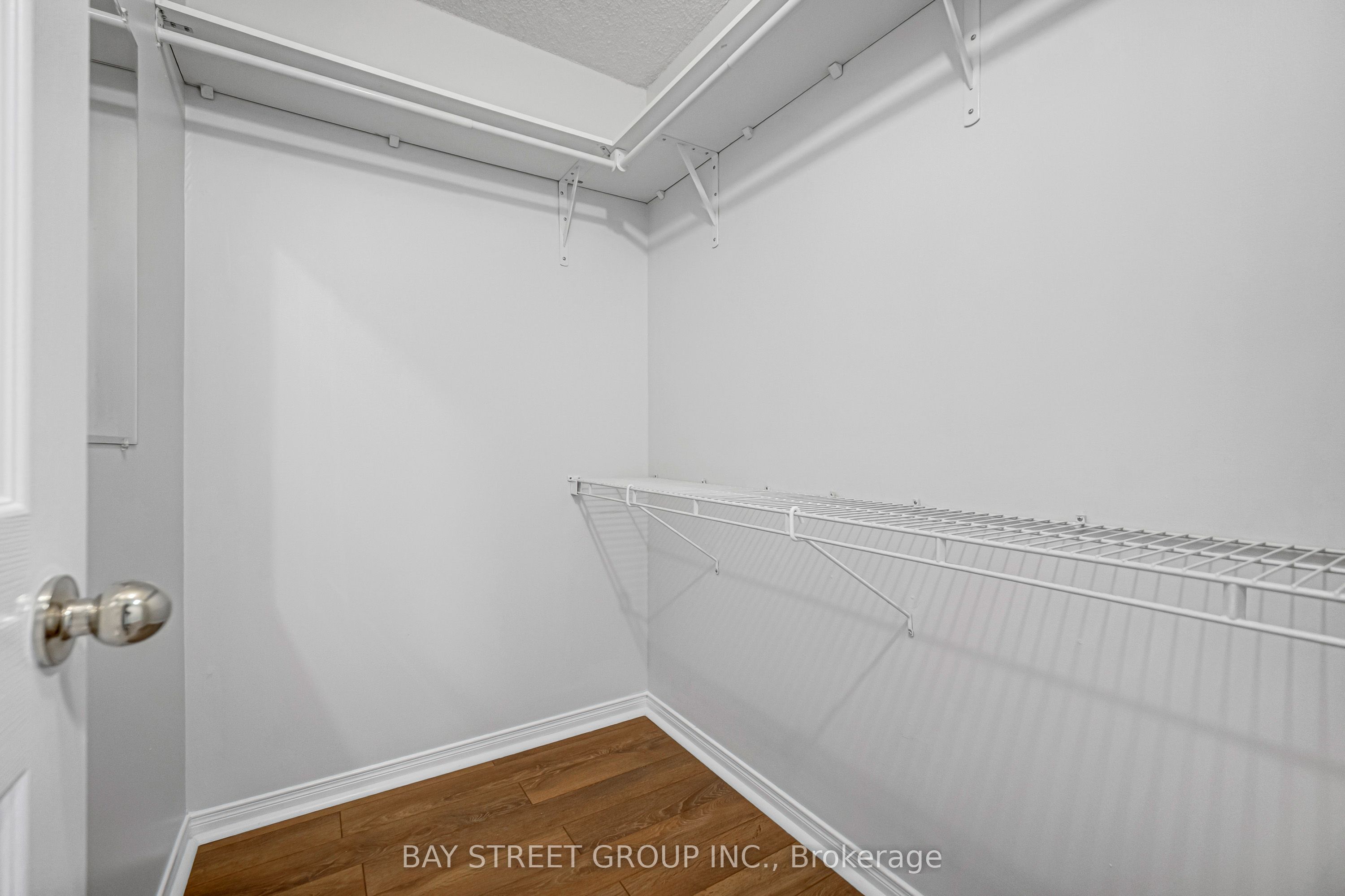 28 Hollywood Avenue 906 Property Photo 39