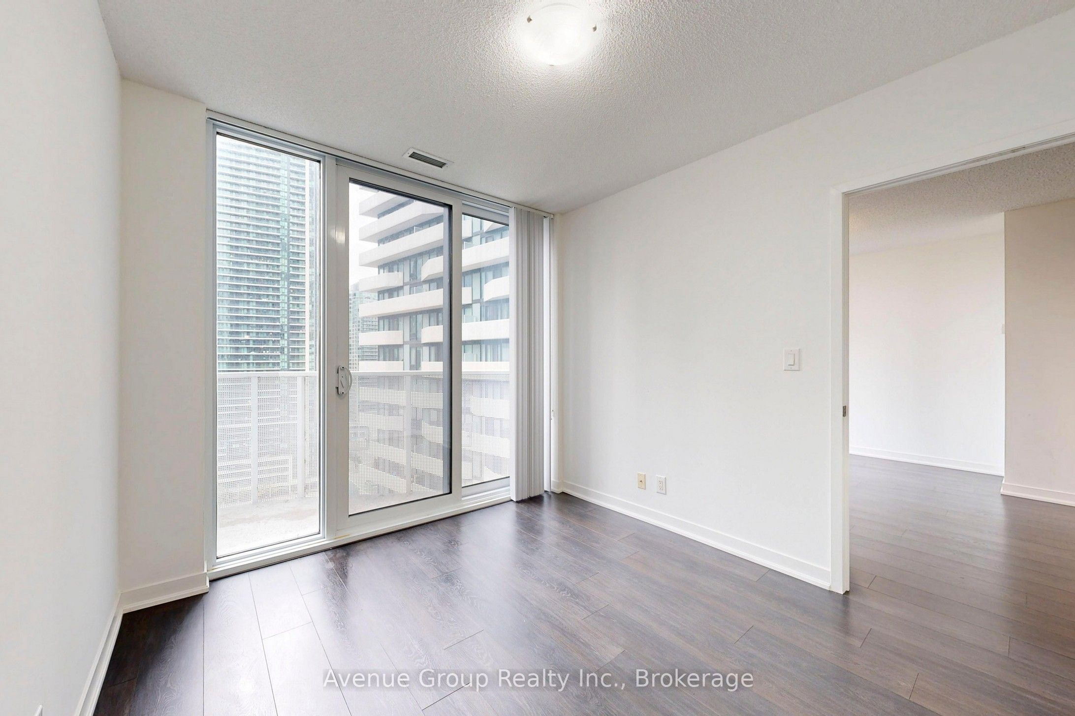 100 Harbour Street 1705 Property Photo 21