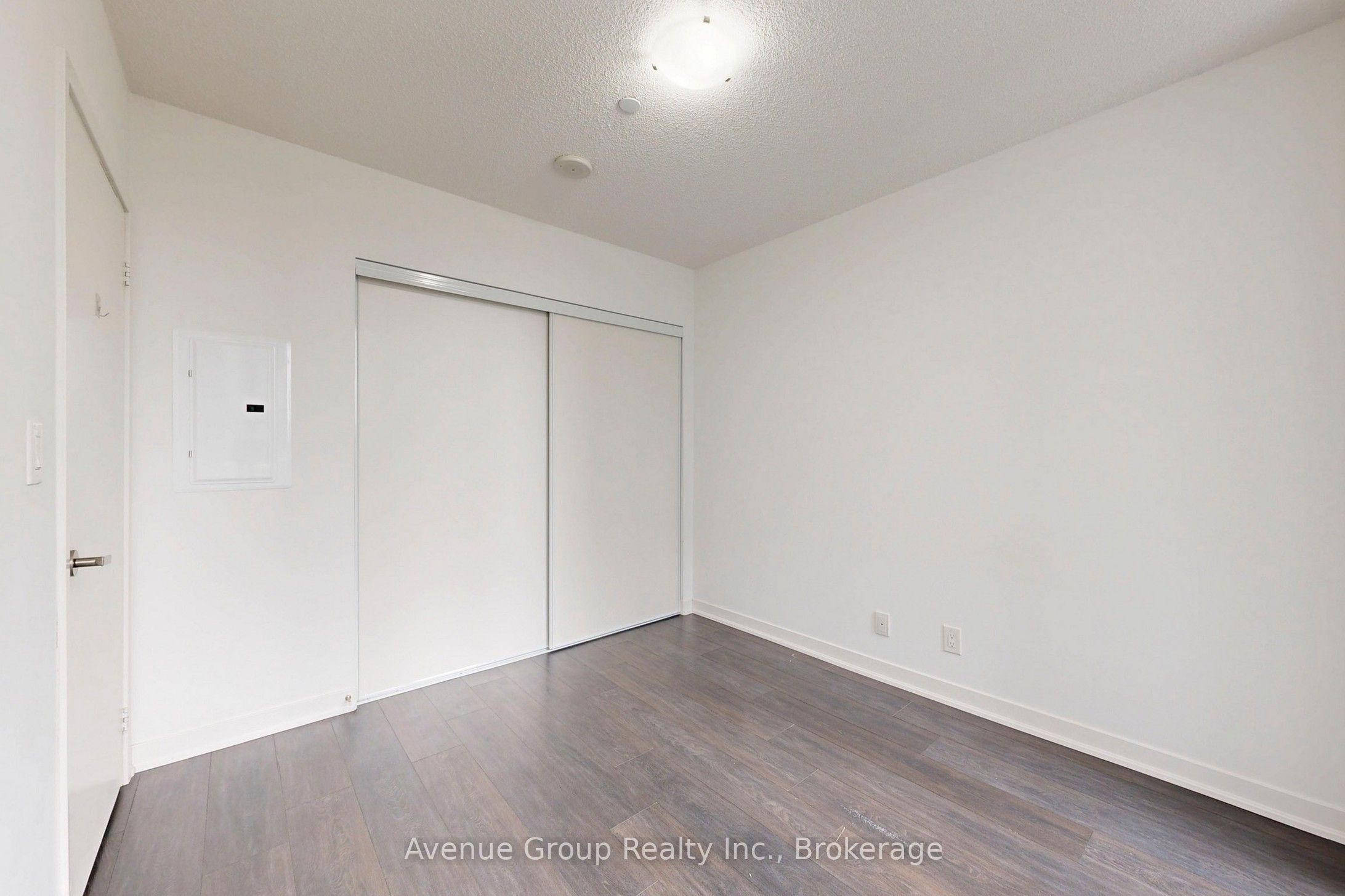 100 Harbour Street 1705 Property Photo 28