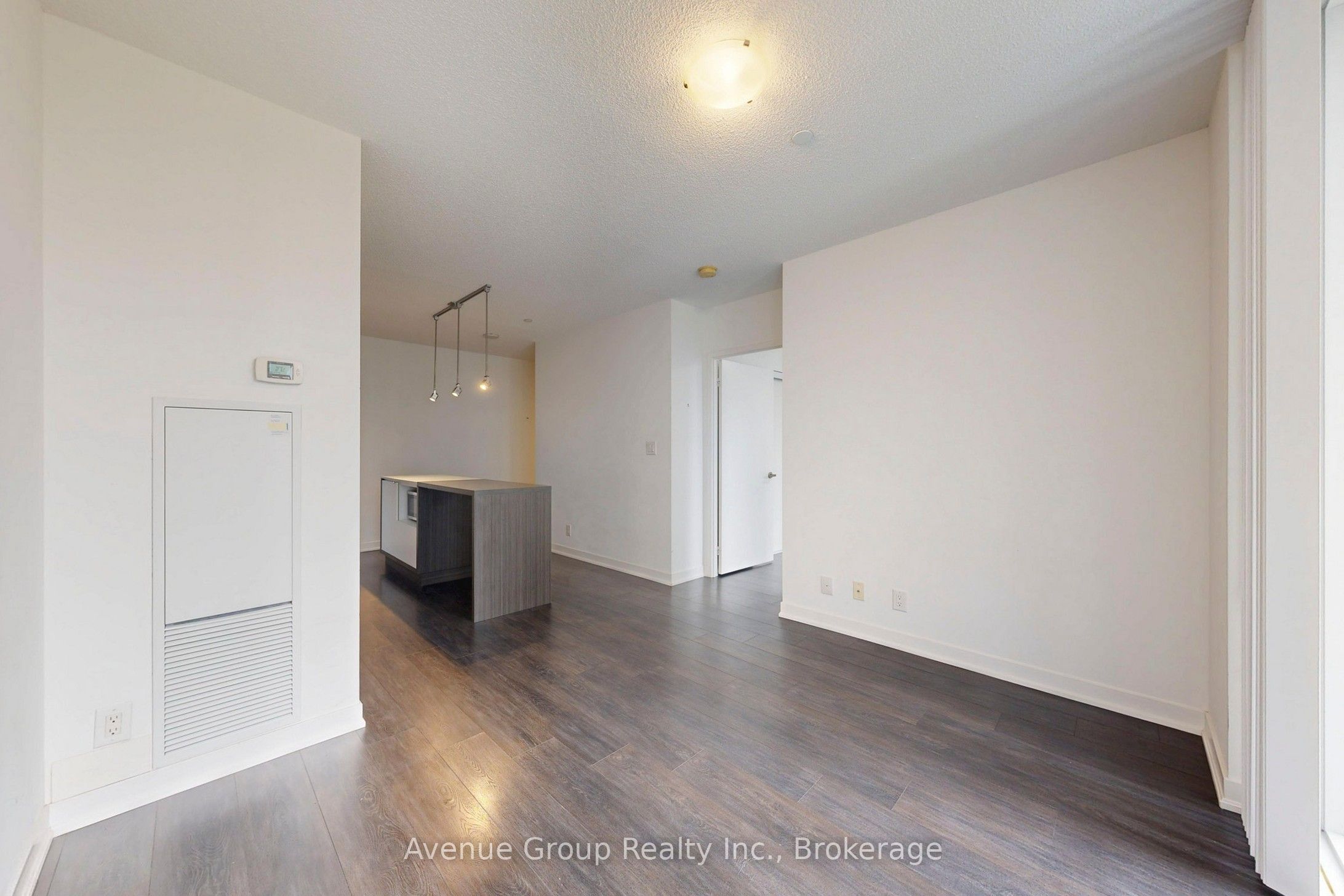 100 Harbour Street 1705 Property Photo 30