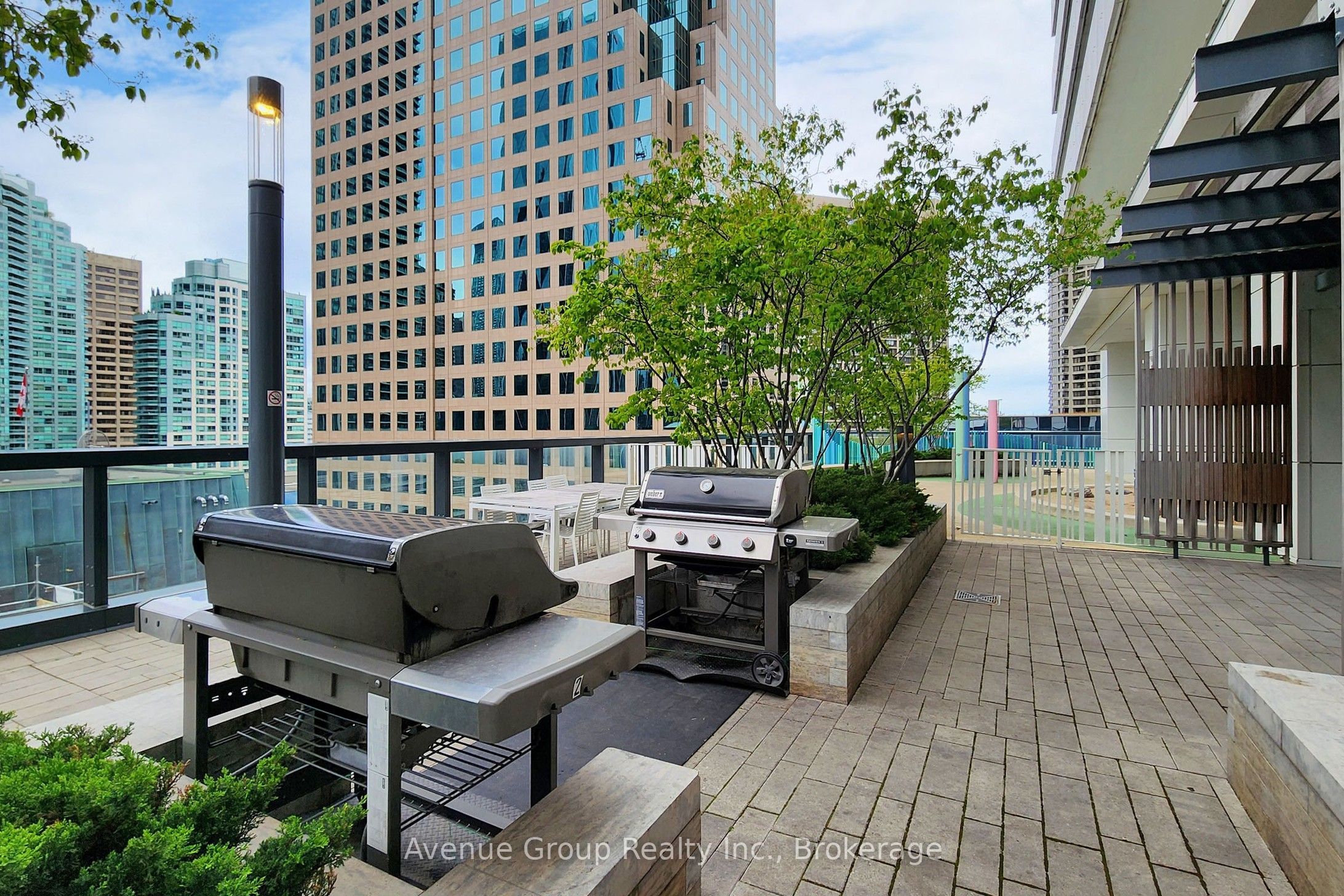 100 Harbour Street 1705 Property Photo 42
