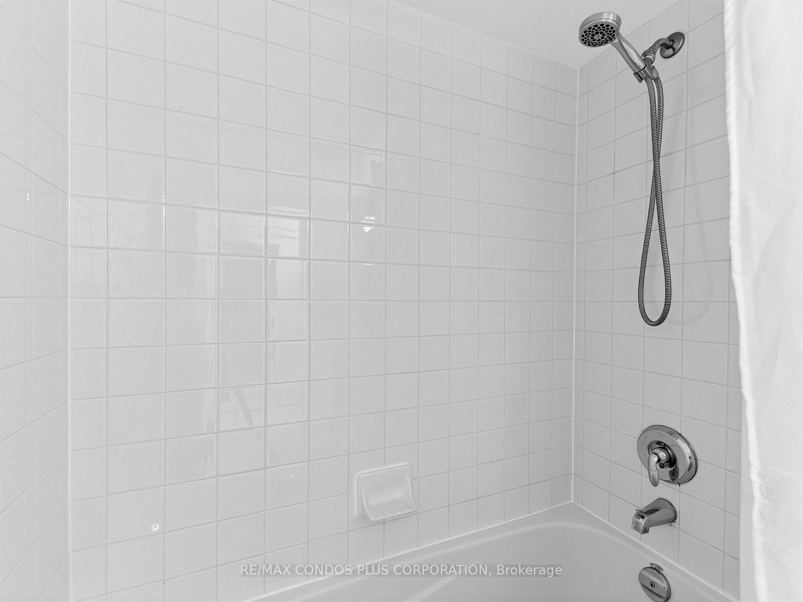 18 Yonge Street 1012 Property Photo 25