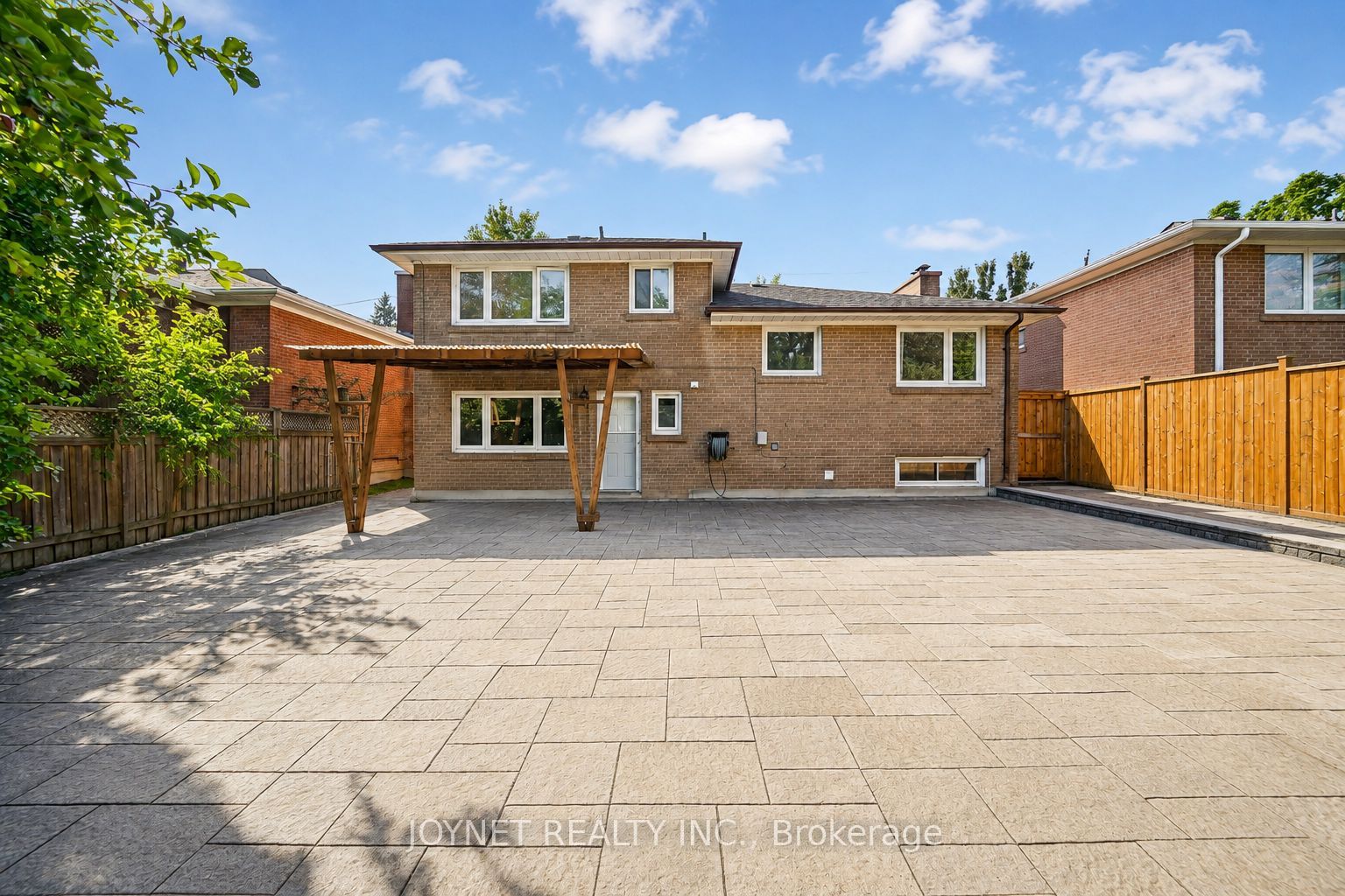 42 Brucedale Crescent Property Photo 33