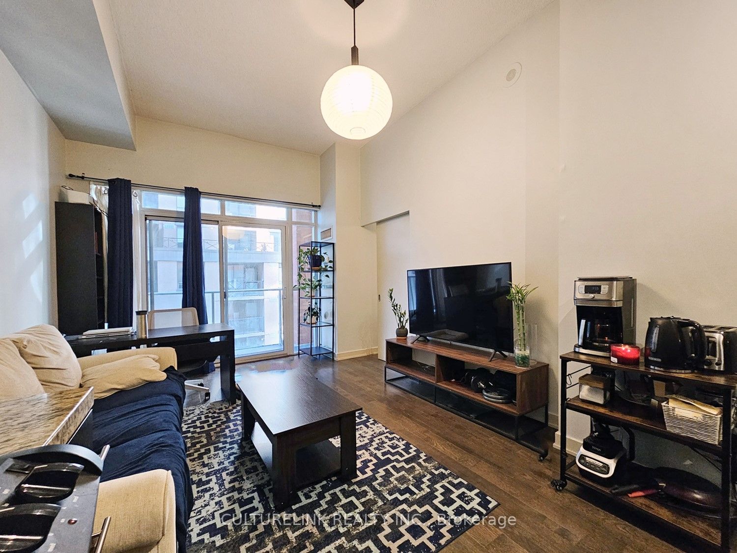 126 Simcoe Street 707 Property Photo 10