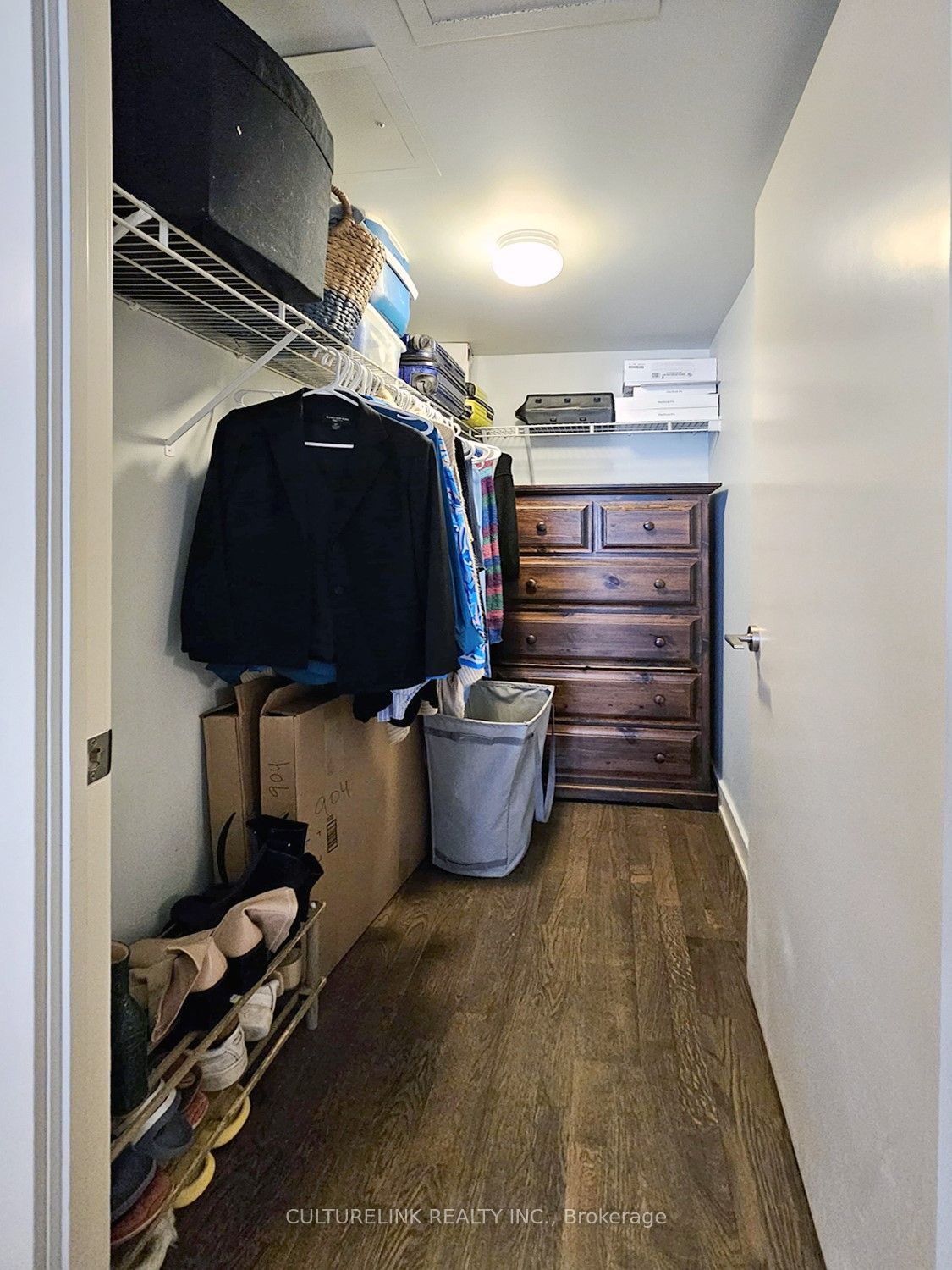 126 Simcoe Street 707 Property Photo 16