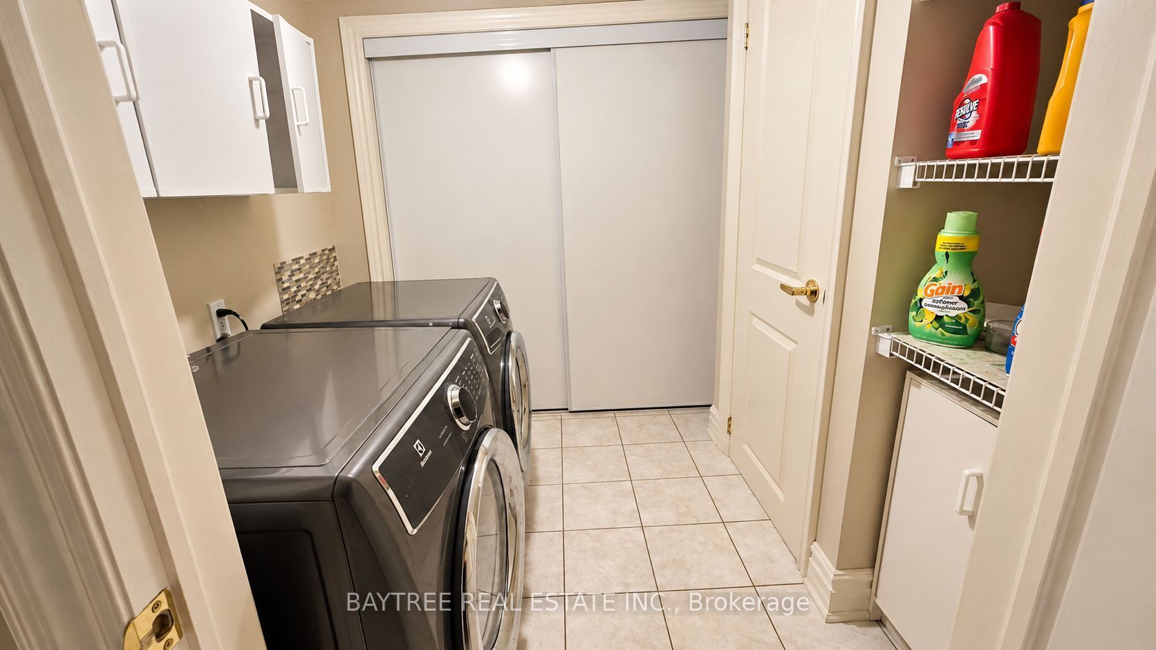 257 Cocksfield Avenue Property Photo 19