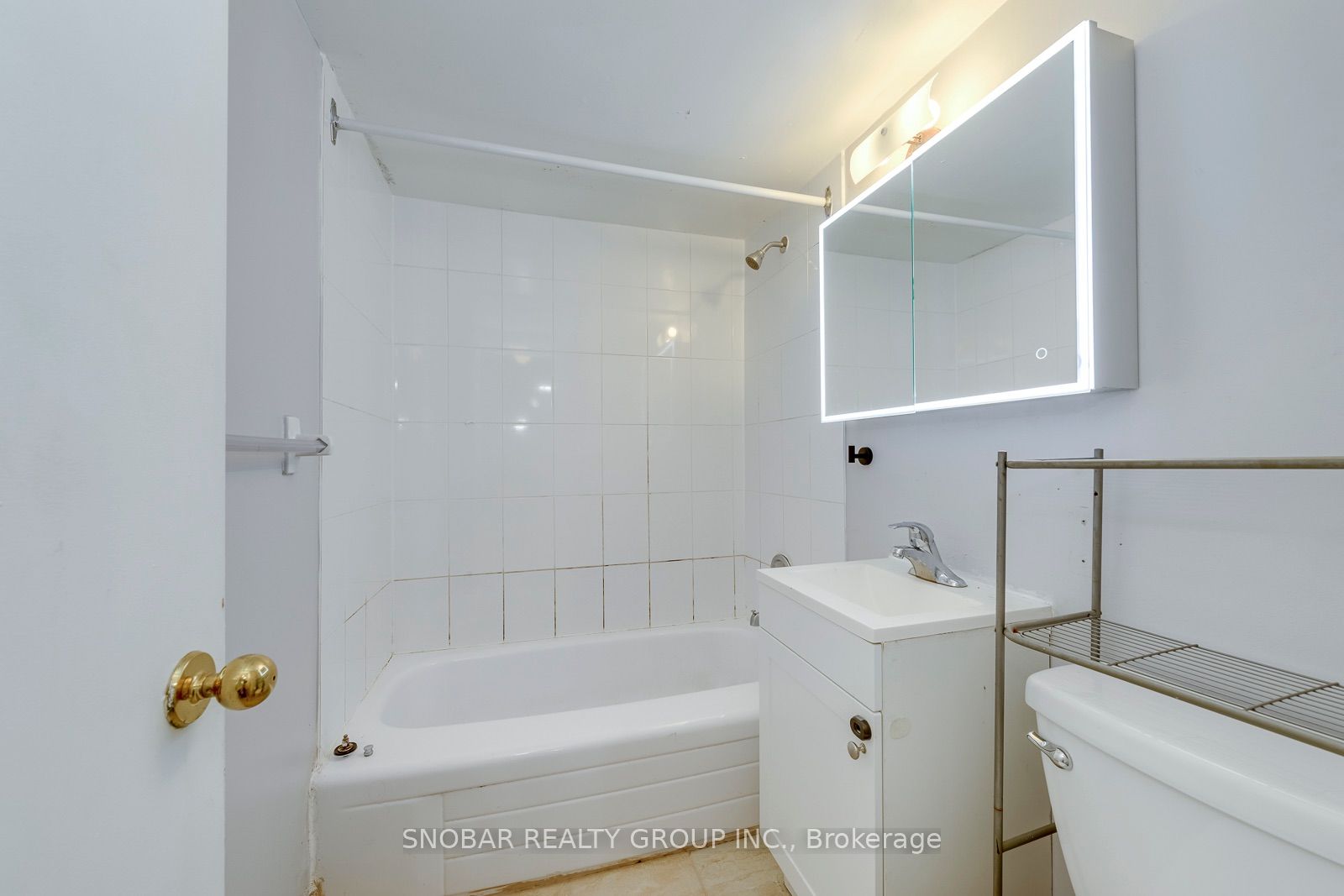 114 Vaughan Road 105 Property Photo 14