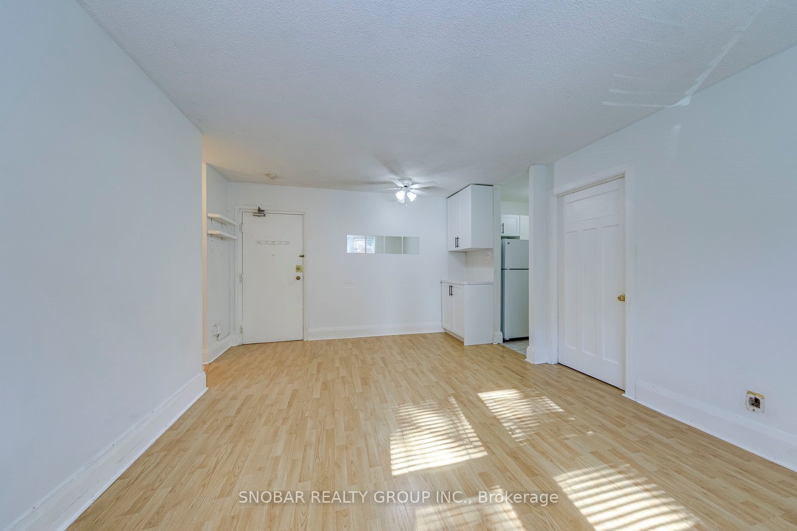 114 Vaughan Road 105 Property Photo 7