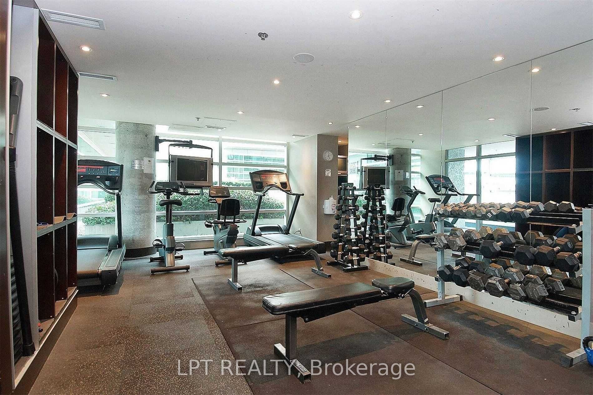 81 Navy Wharf Court 1002 Property Photo 20