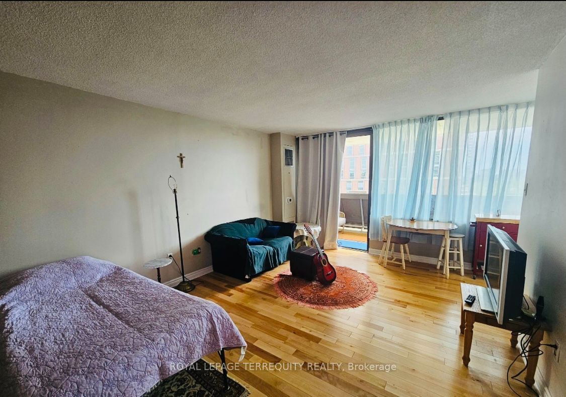 720 Spadina Avenue 805 Property Photo 5