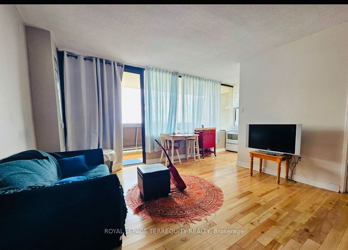 720 Spadina Avenue 805 Property Photo 6