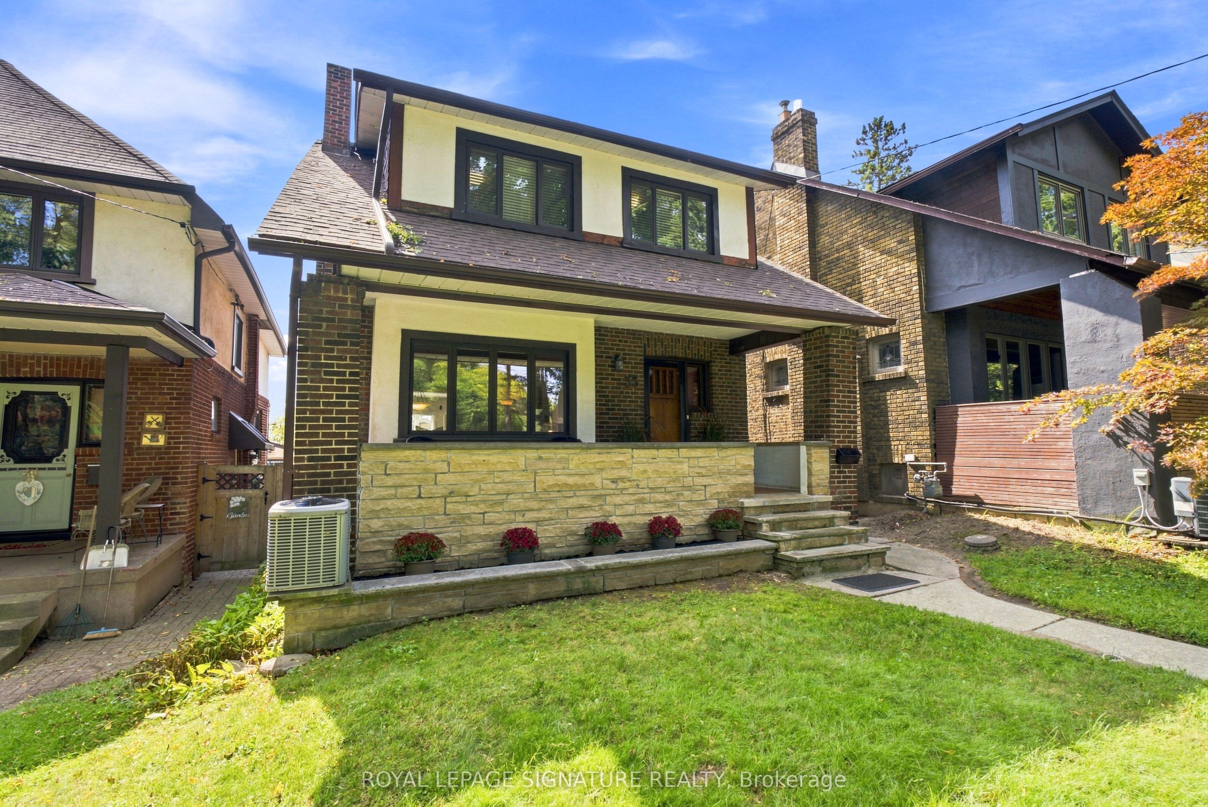 35 Regal Road Property Photo 3