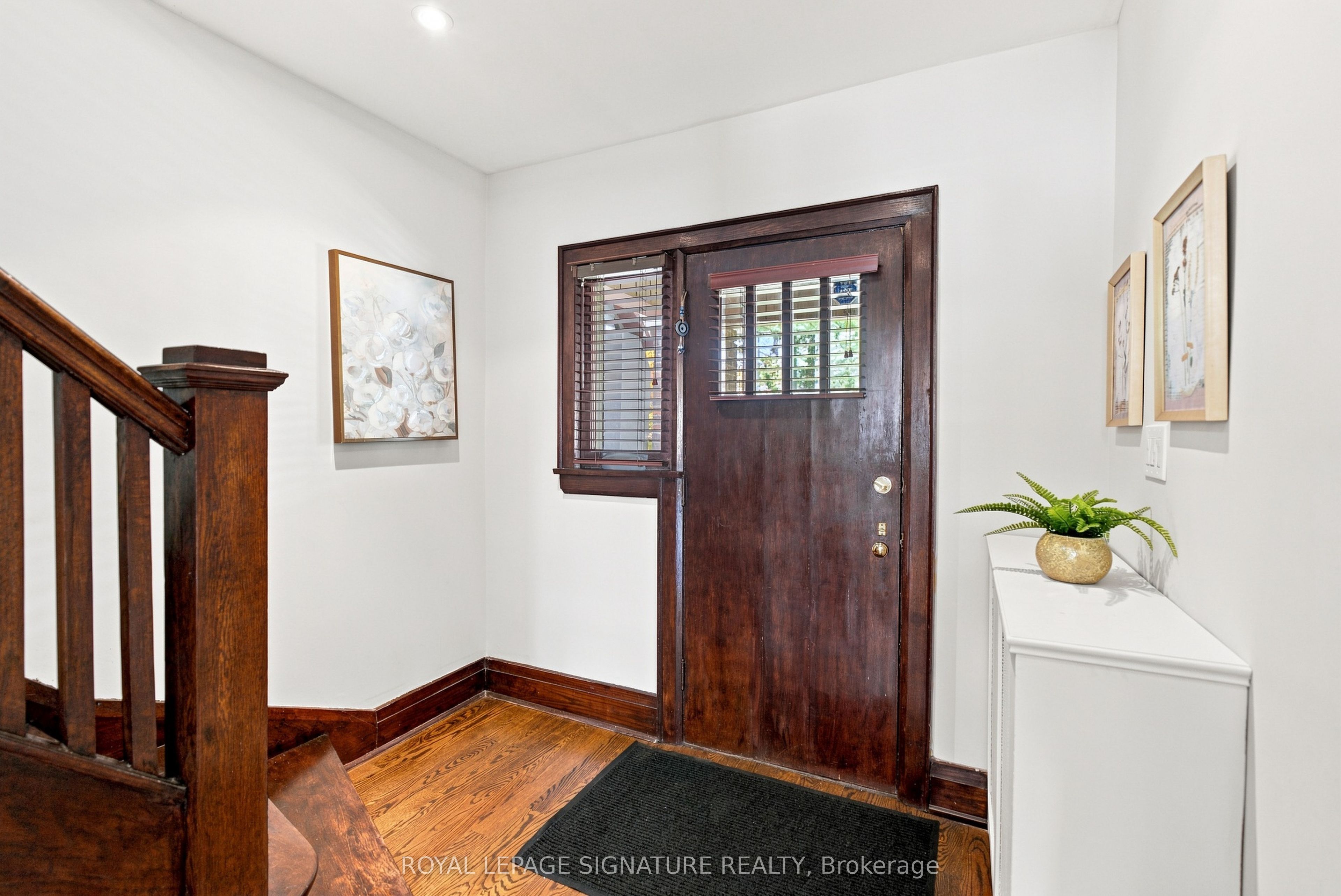 35 Regal Road Property Photo 5