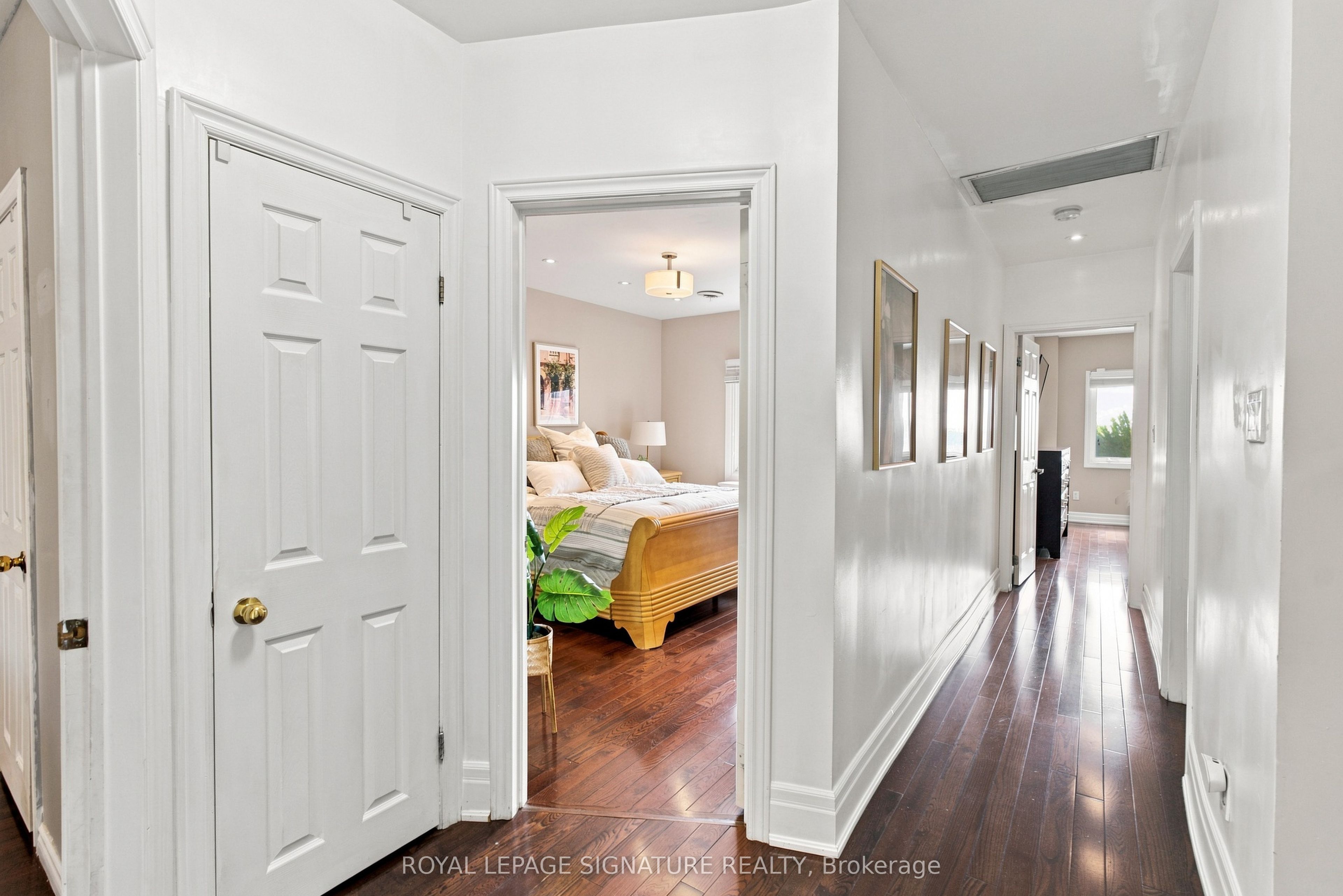 35 Regal Road Property Photo 15