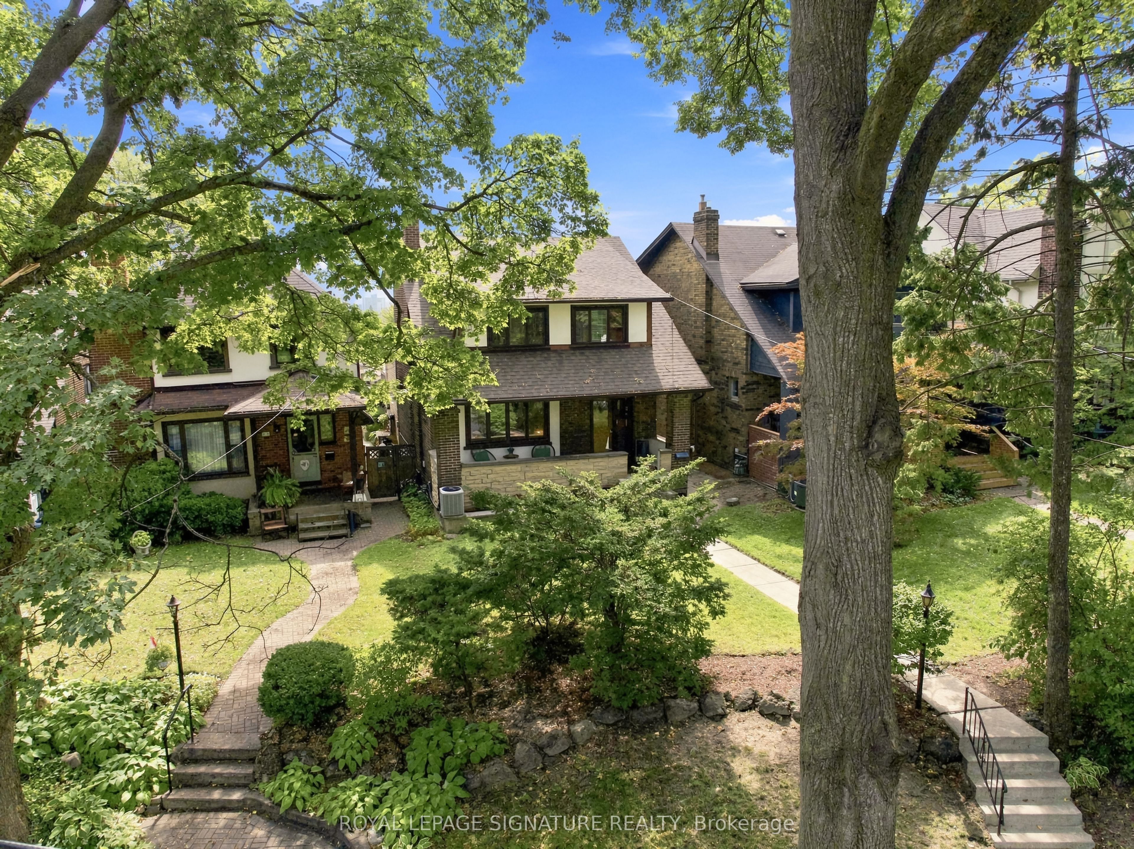 35 Regal Road Property Photo 27