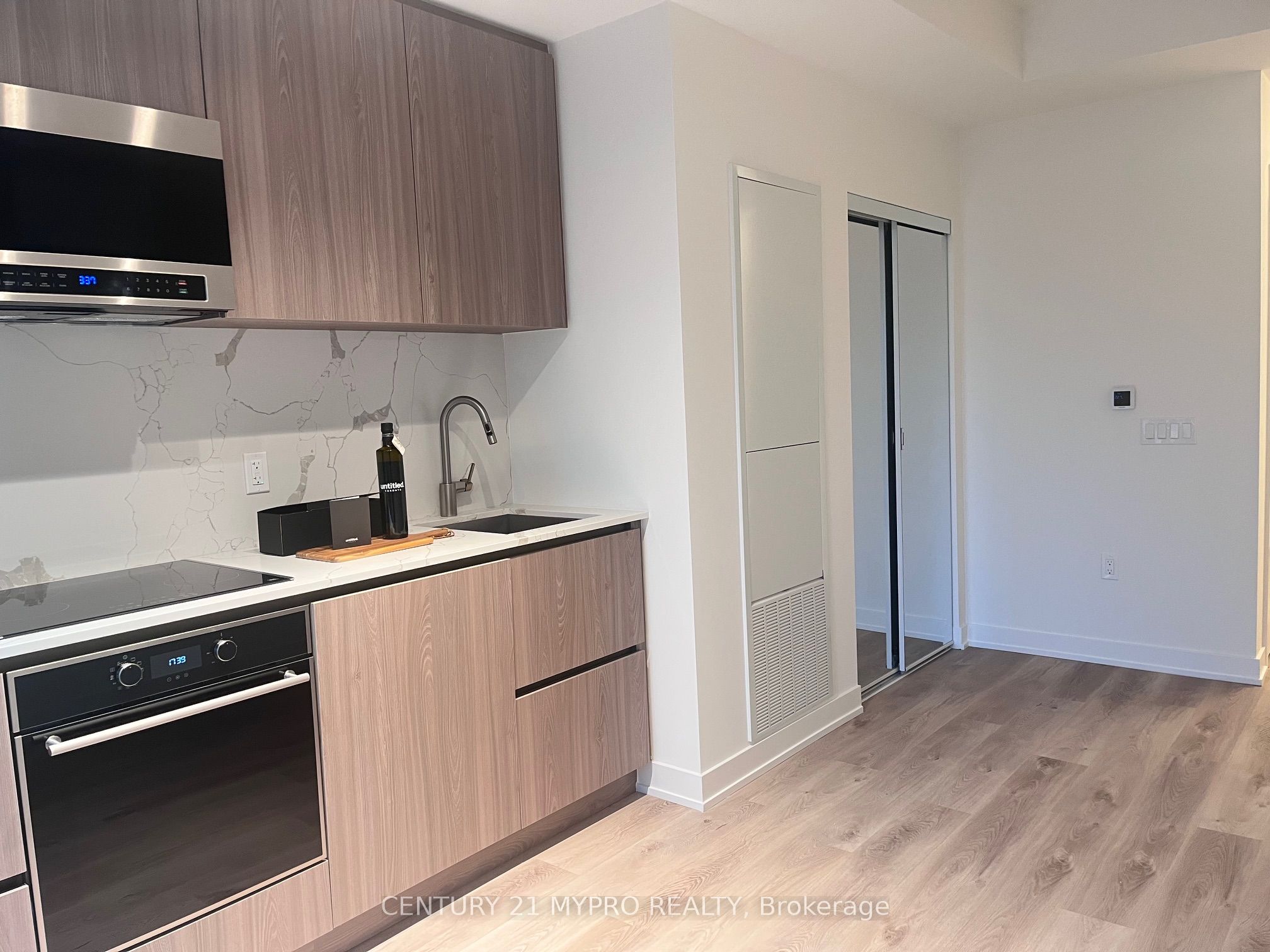 120 Broadway Avenue 1911 Property Photo 6