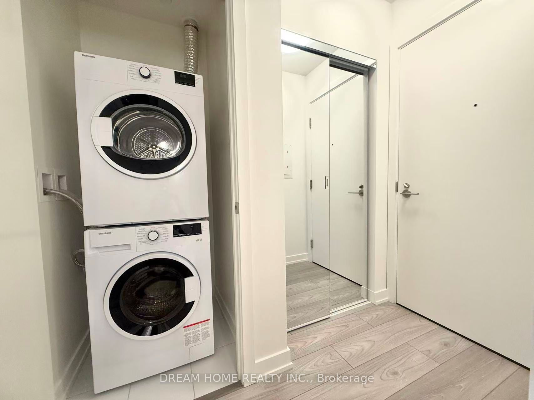 120 Broadway Avenue 1604 Property Photo 12