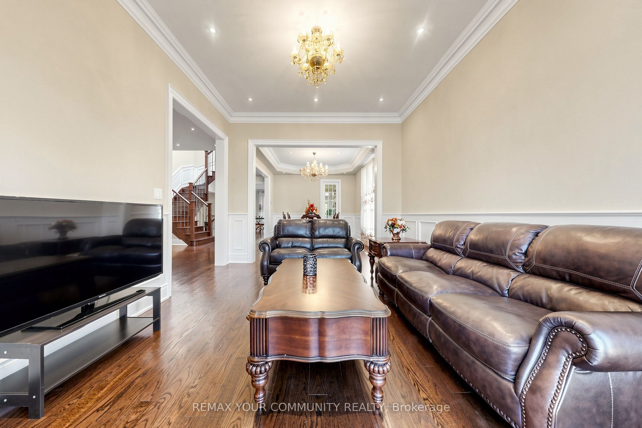39 Moore Park Avenue Property Photo 6
