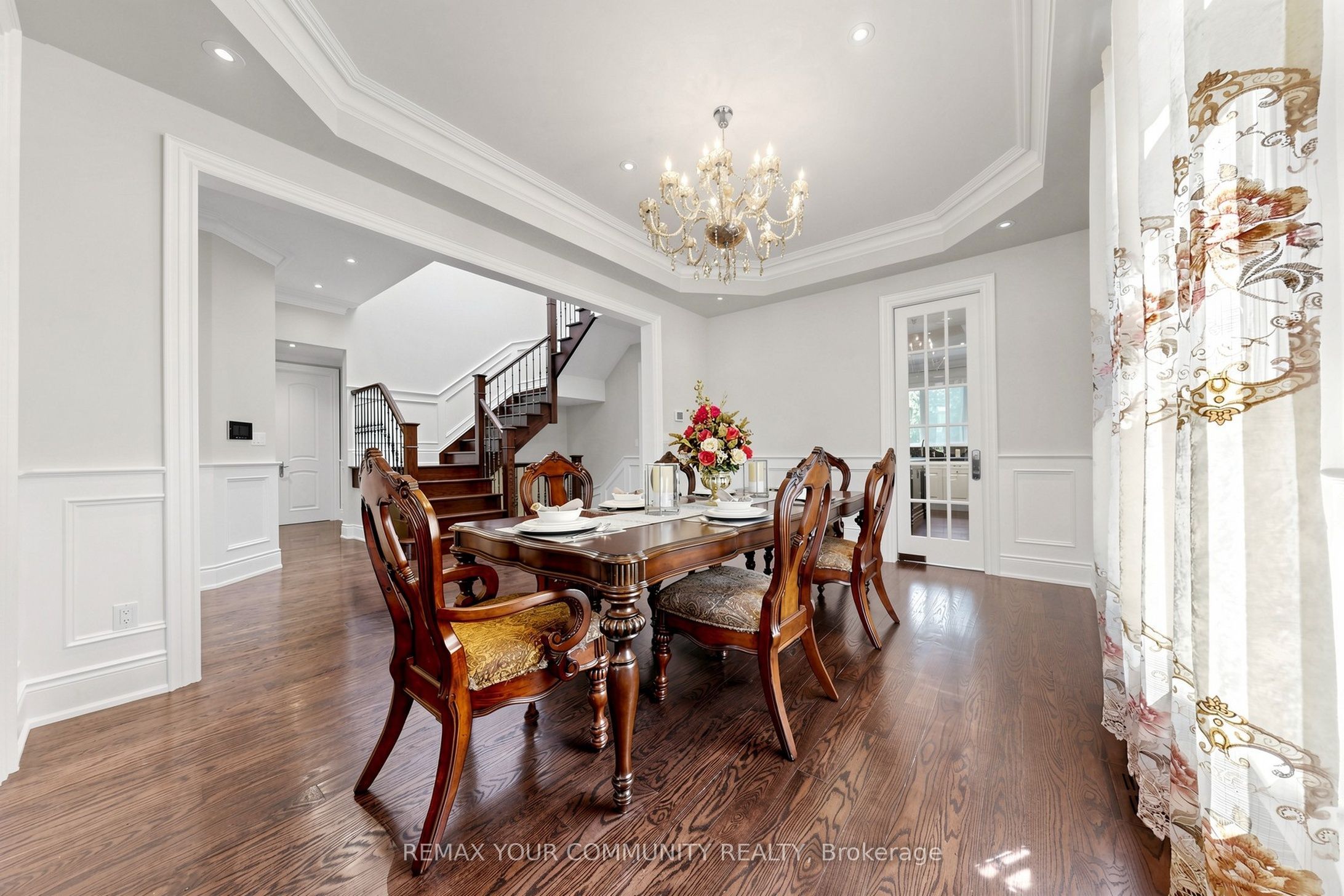 39 Moore Park Avenue Property Photo 10