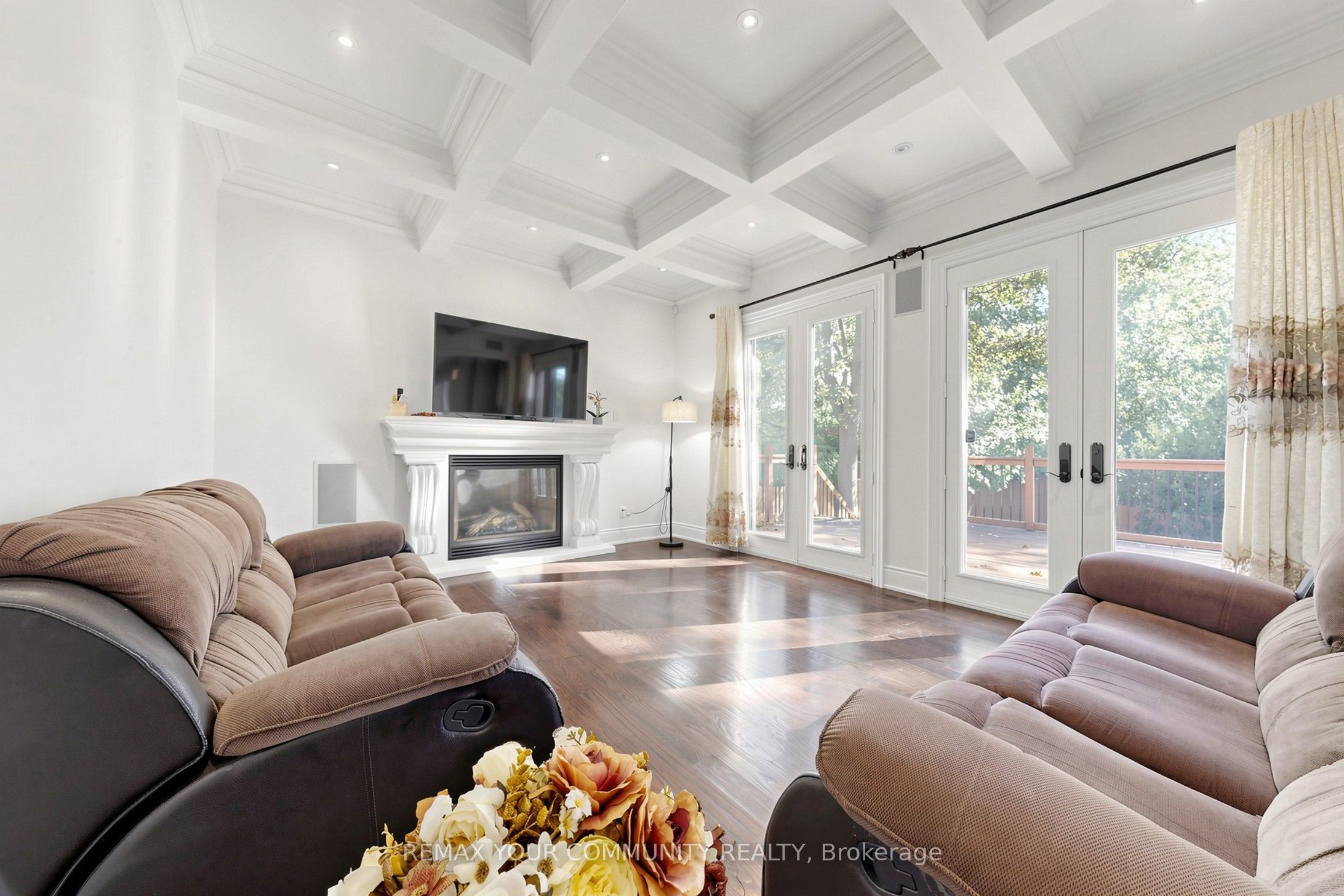 39 Moore Park Avenue Property Photo 11
