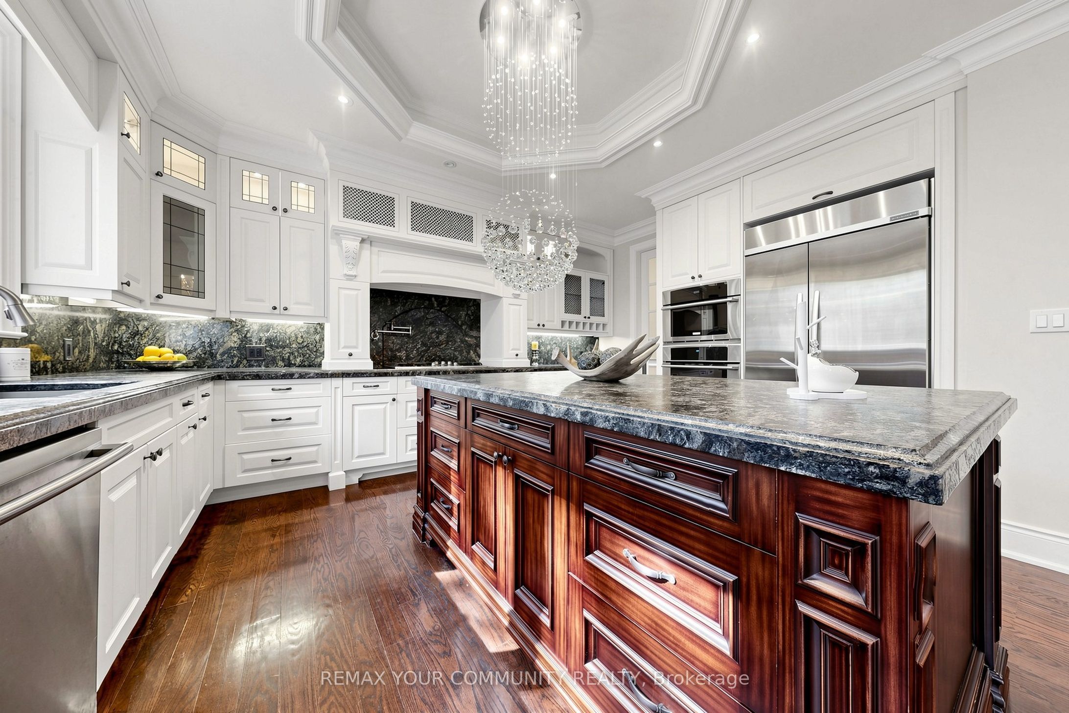 39 Moore Park Avenue Property Photo 16