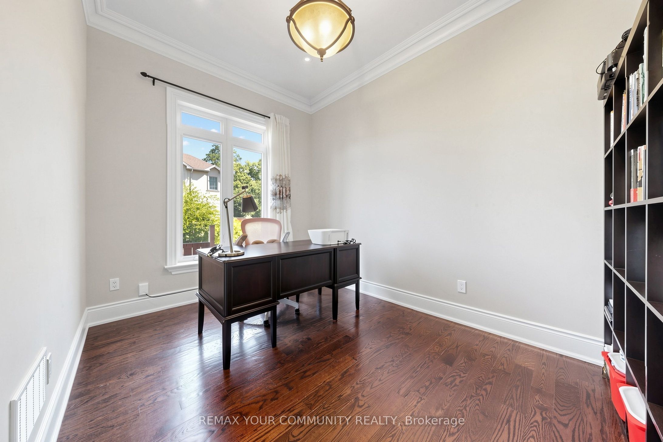 39 Moore Park Avenue Property Photo 19