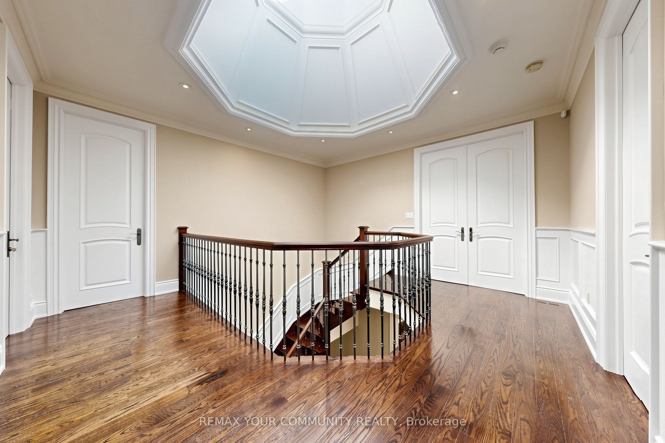 39 Moore Park Avenue Property Photo 21