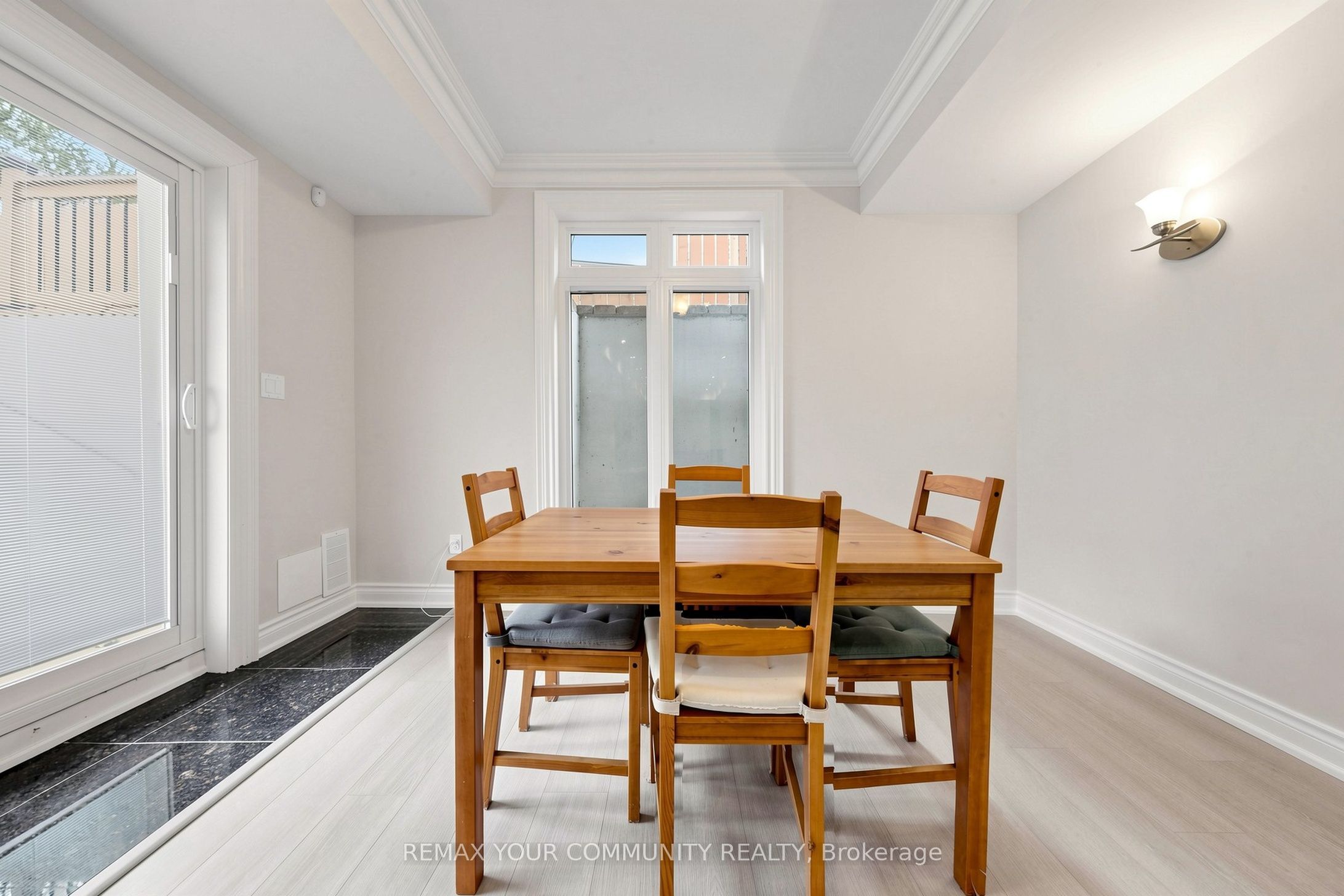 39 Moore Park Avenue Property Photo 42